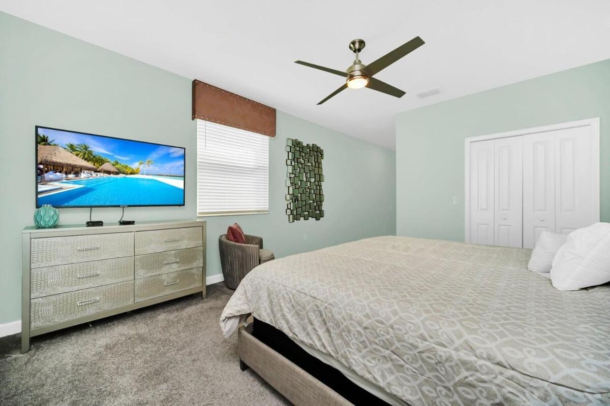 Dazzling 5br In Storey With Pool & 1528 Kissimmee