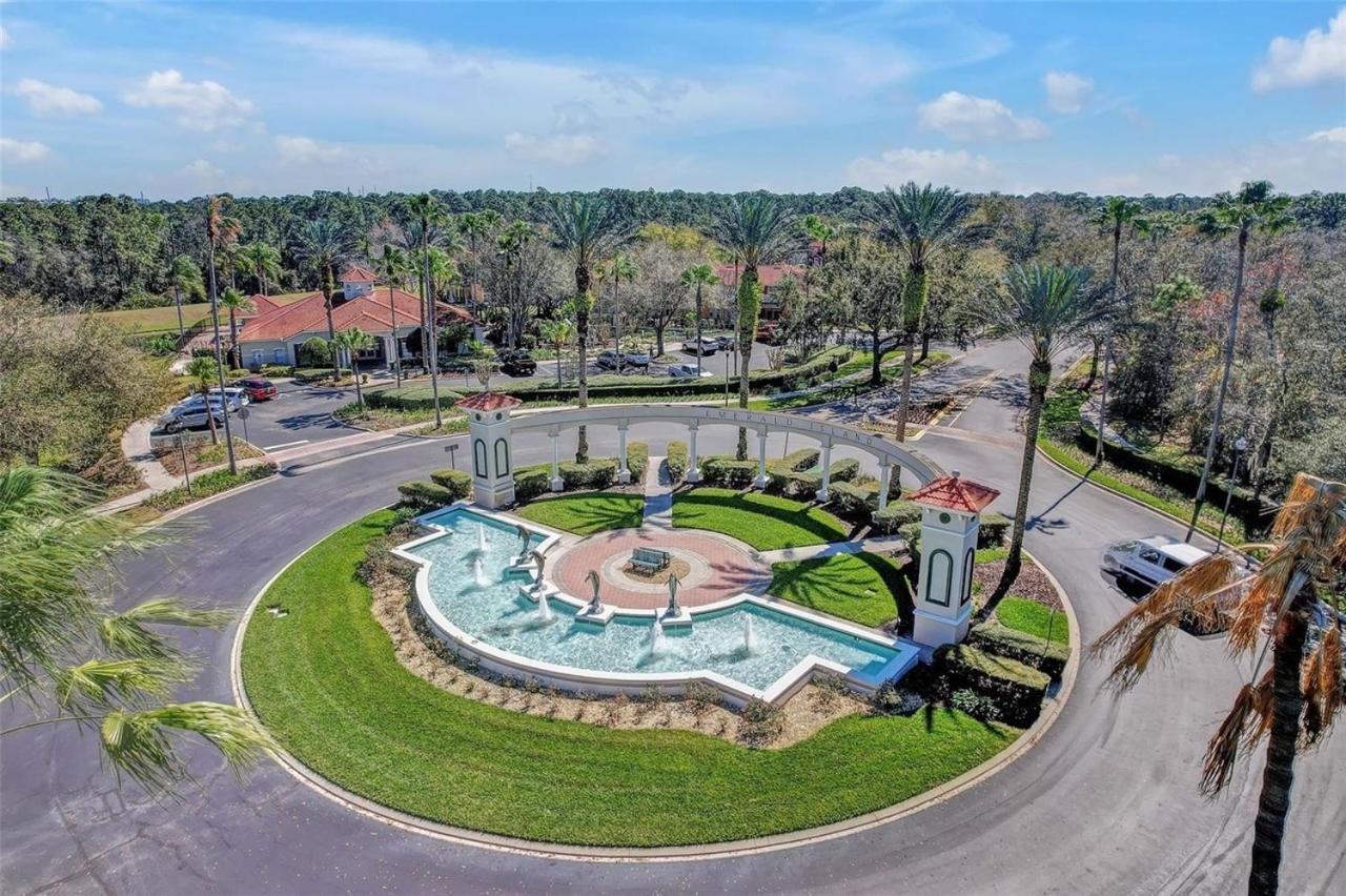 Ultimate Family With Incredible Sunset Views, 4 Miles From Disney! Kissimmee