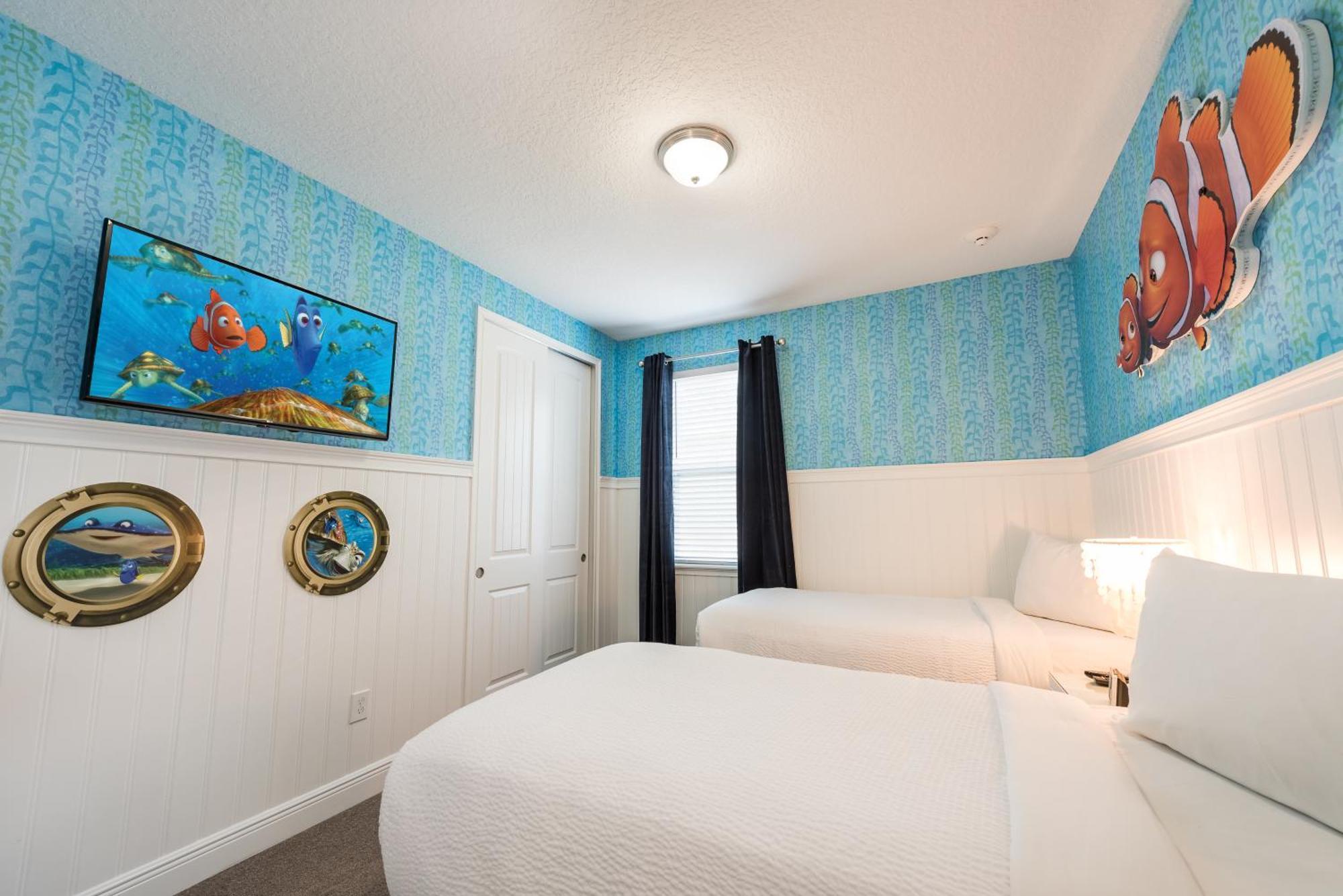 Gorgeous With Loft Area & Themed Near By Rentyl - 7687f Holiday home *