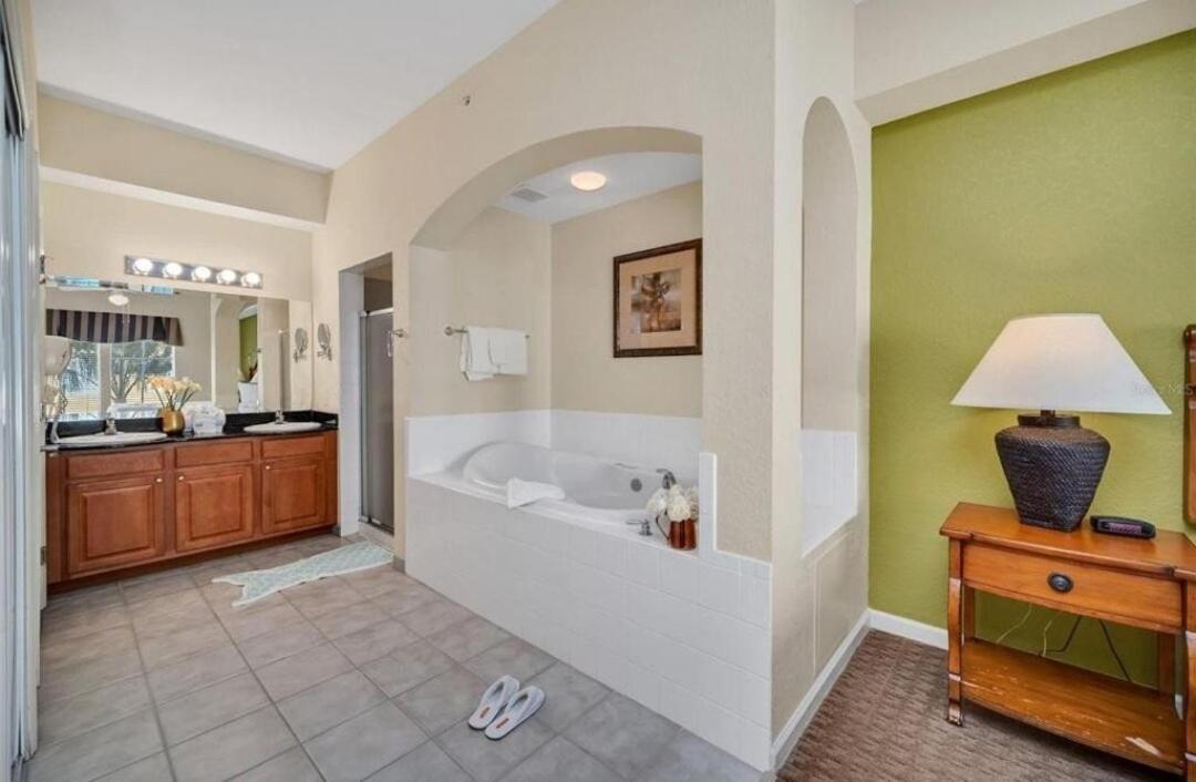 Luxury 2br-2ba Apartment *