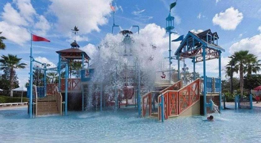 Storey 4* Hunters Creek