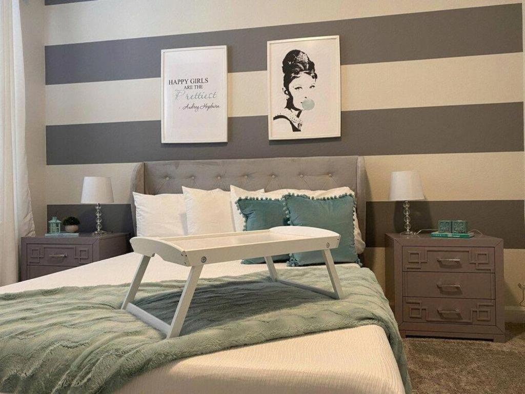 Hotel Storey