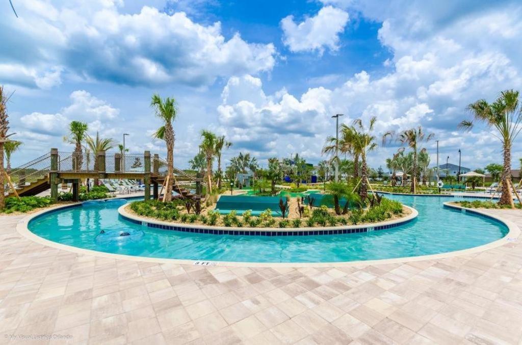 Storey 4* Hunters Creek