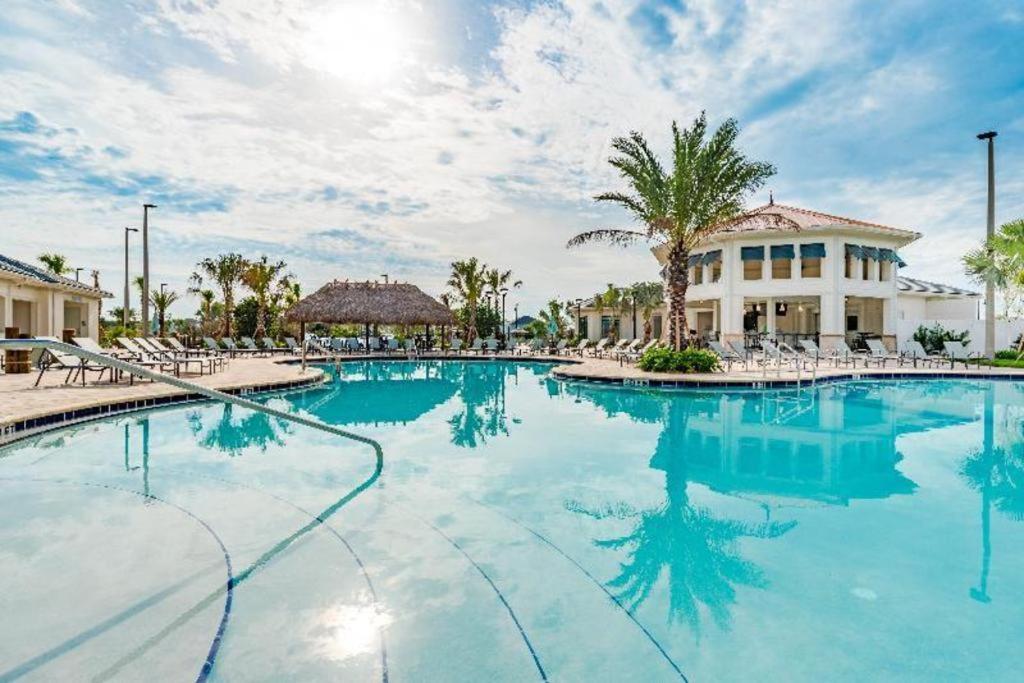 Storey Hotel Hunters Creek