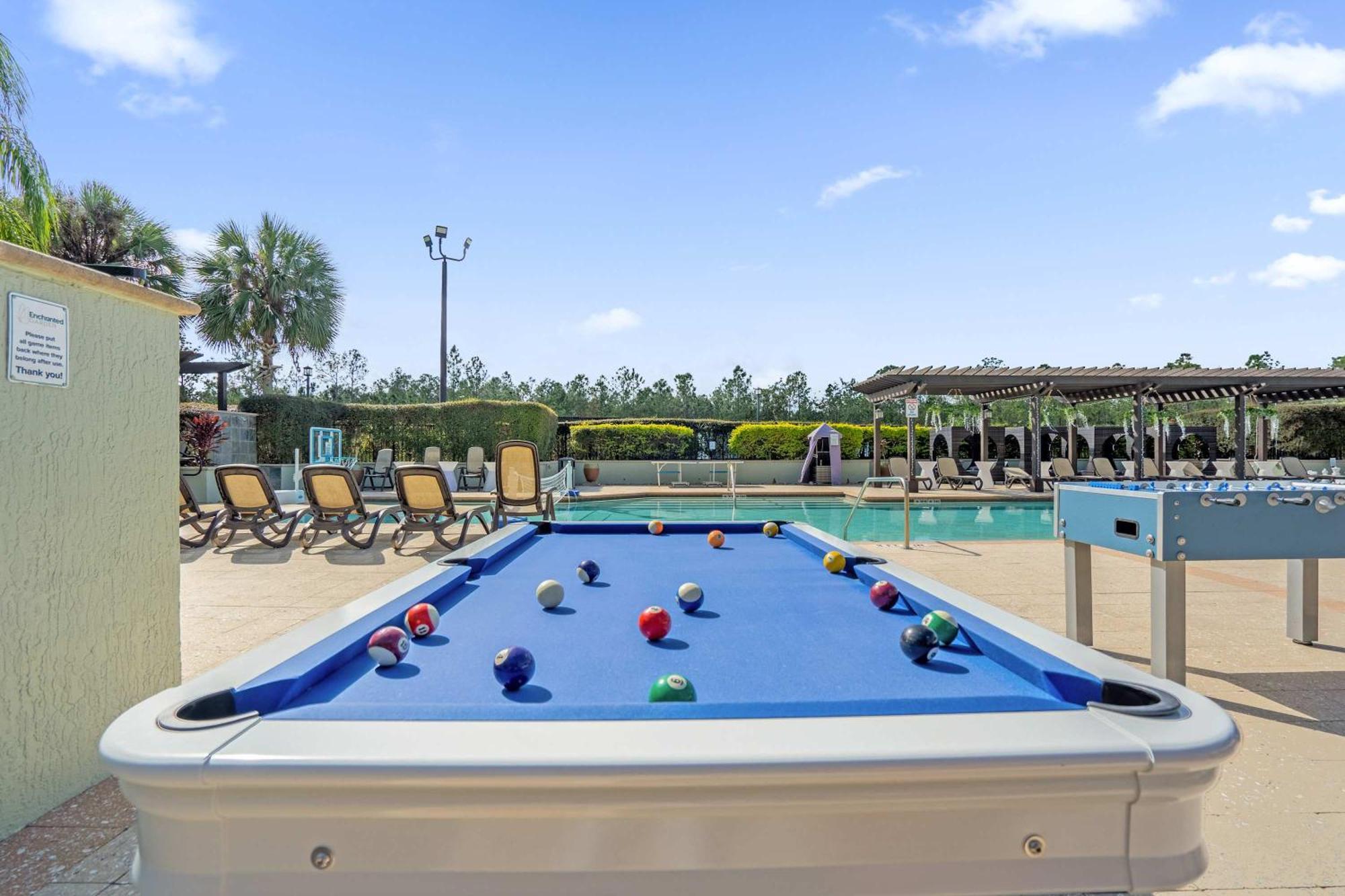 Chill And Relax! Spring Break Townhome By Disney! Holiday home Orlando