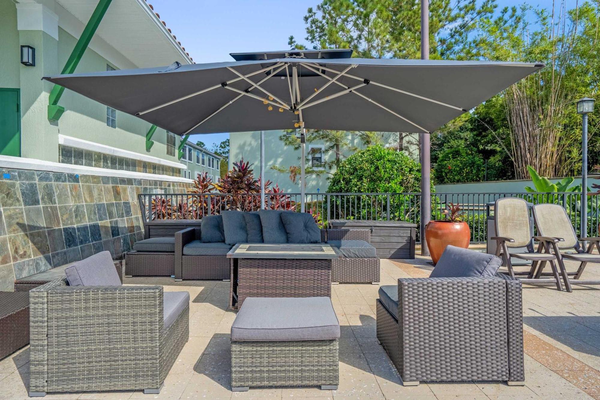 Holiday home Luxury Townhome - 5 Minutes From Orlando