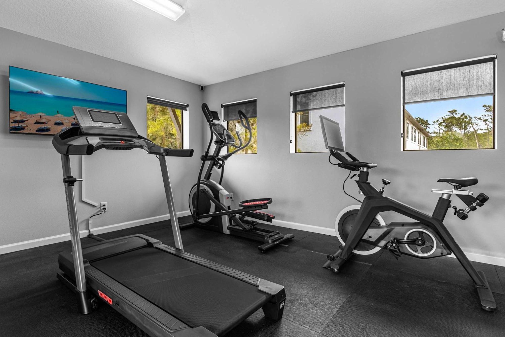 Luxury Townhome - 5 Minutes From Holiday home *