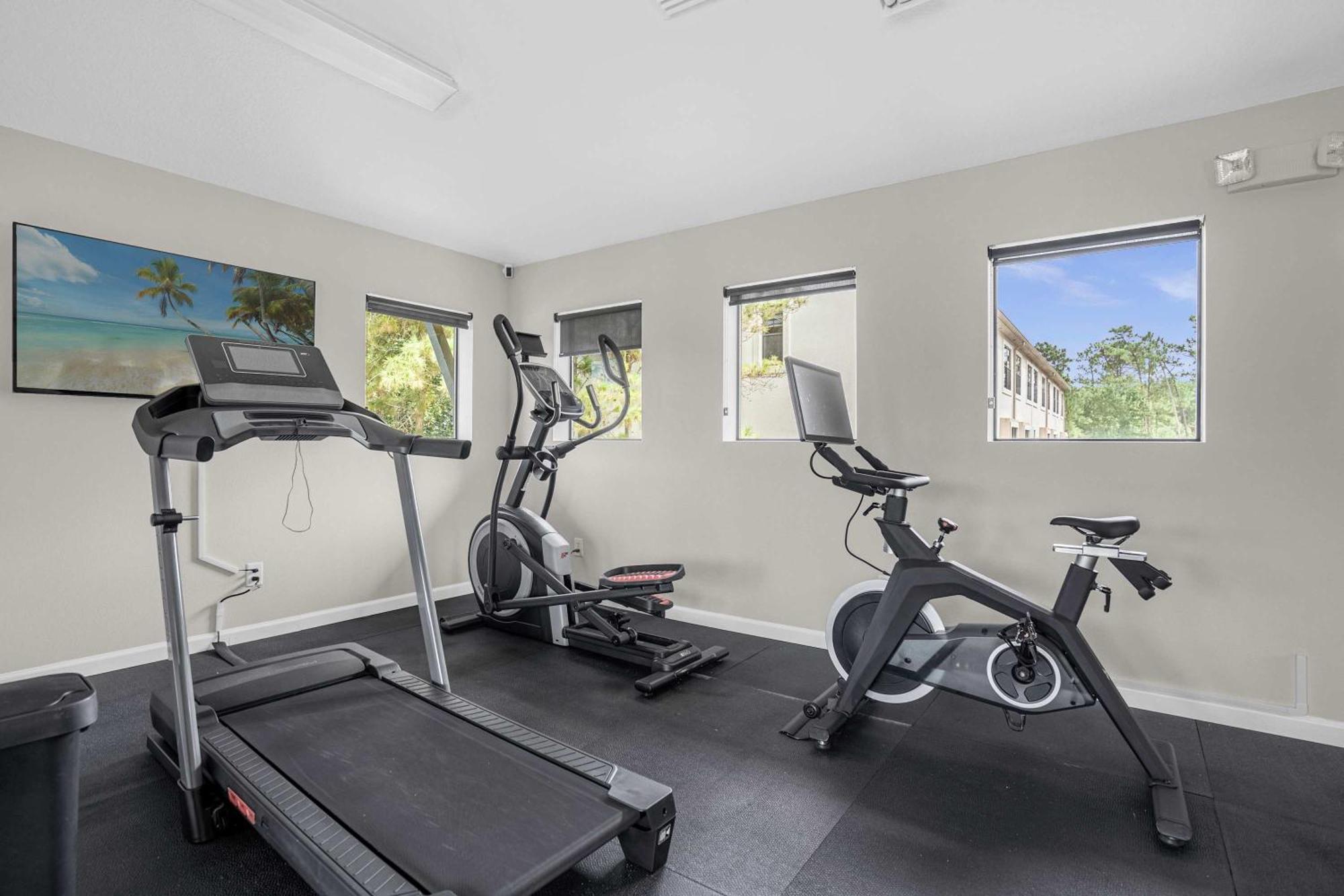 Luxury Townhome - 5 Minutes From Holiday home
