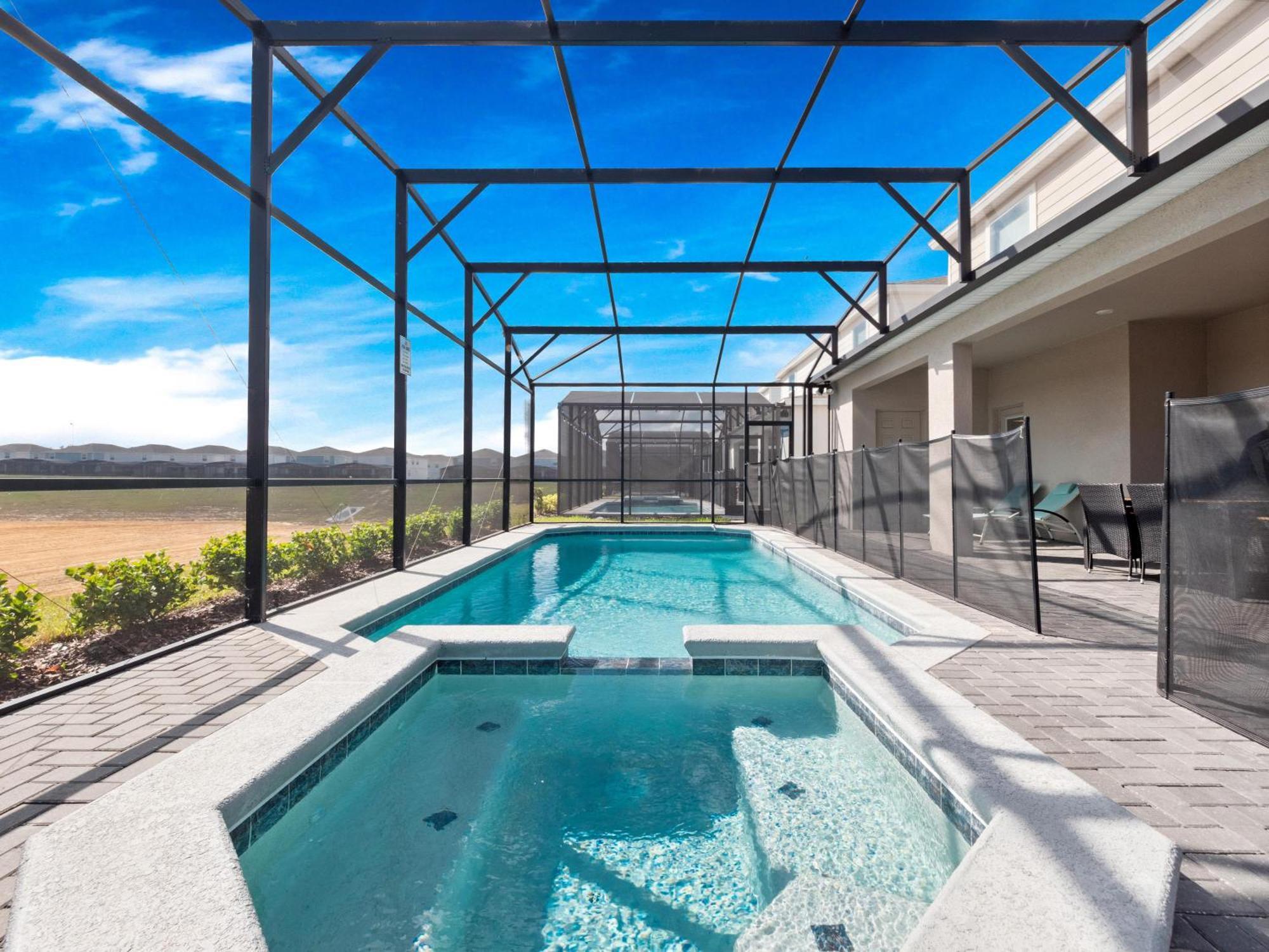 Holiday home Free Promo, 10 Bedroom Villa, Game Room, Pool, - By Blue Sky