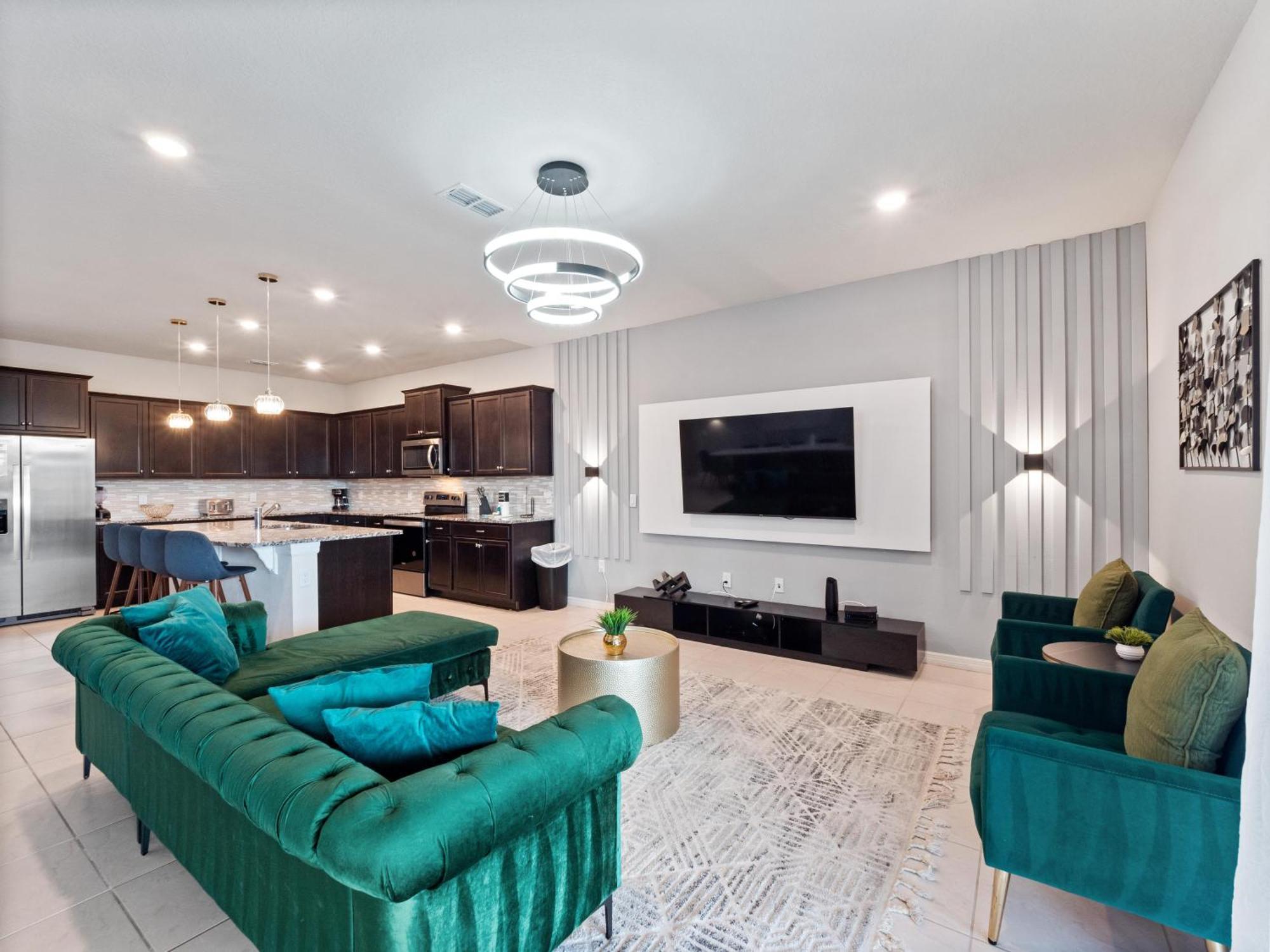 Free Promo, 10 Bedroom Villa, Game Room, Pool, - By Blue Sky