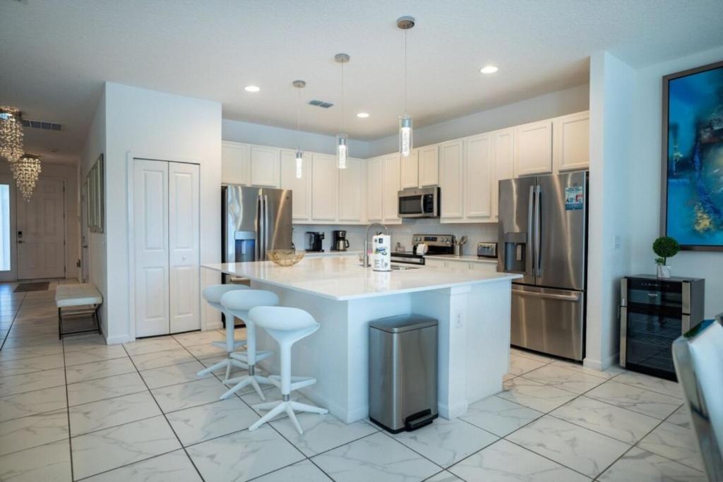9br Dream Vacation W- View No Carpet Villa *