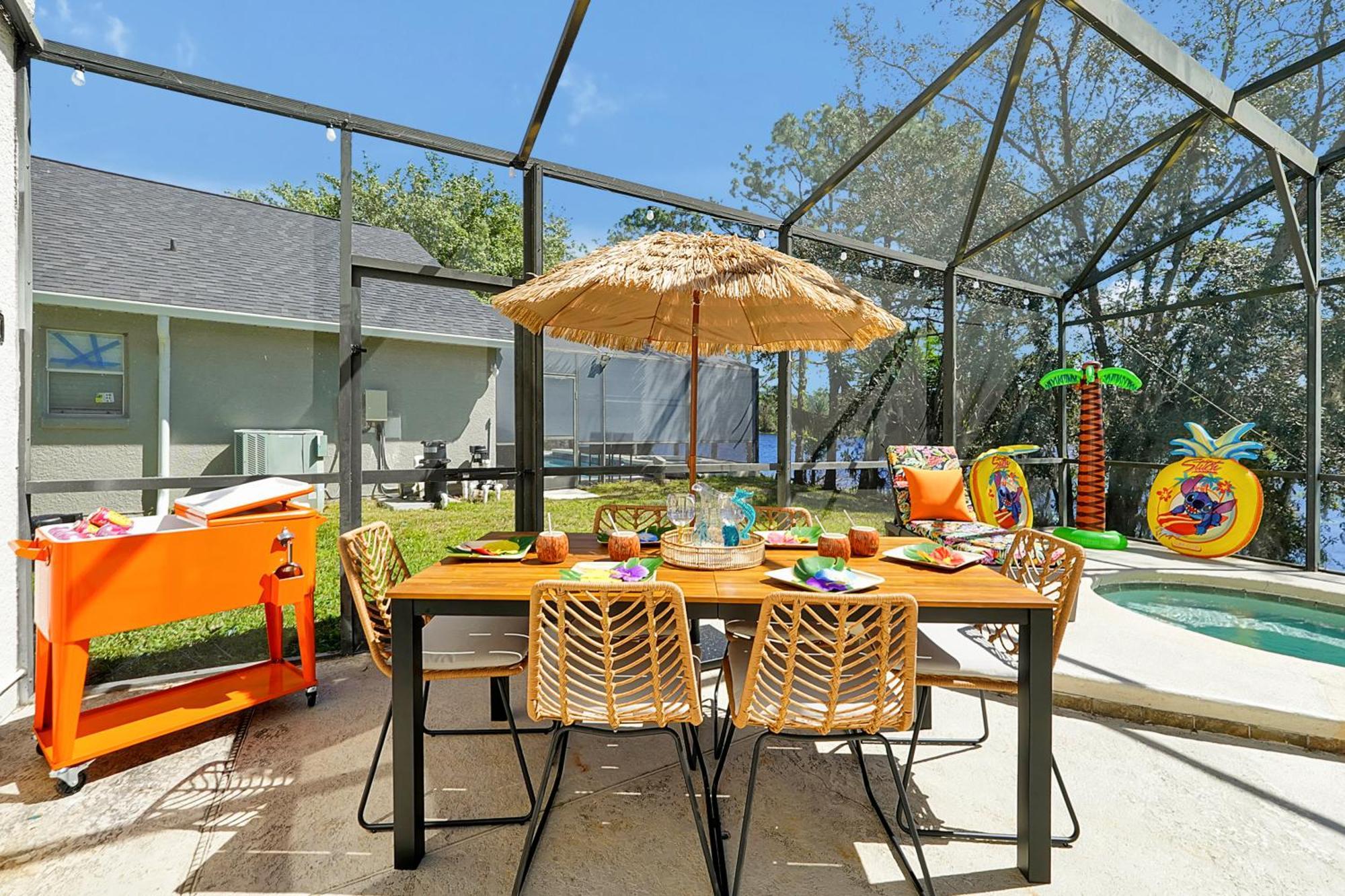 Holiday home Lilo & Stitch's Hawaiian Getaway - Heated Pool - Bbq - Close To *