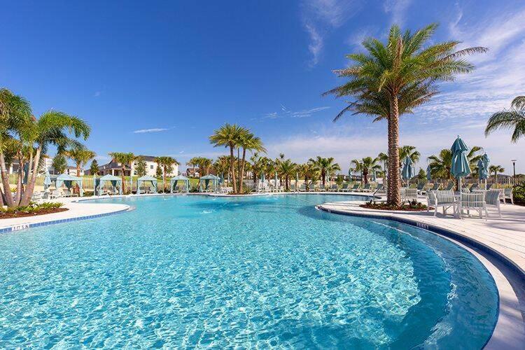 Brand New 6 Bedroom Single Family At Solara 78sa