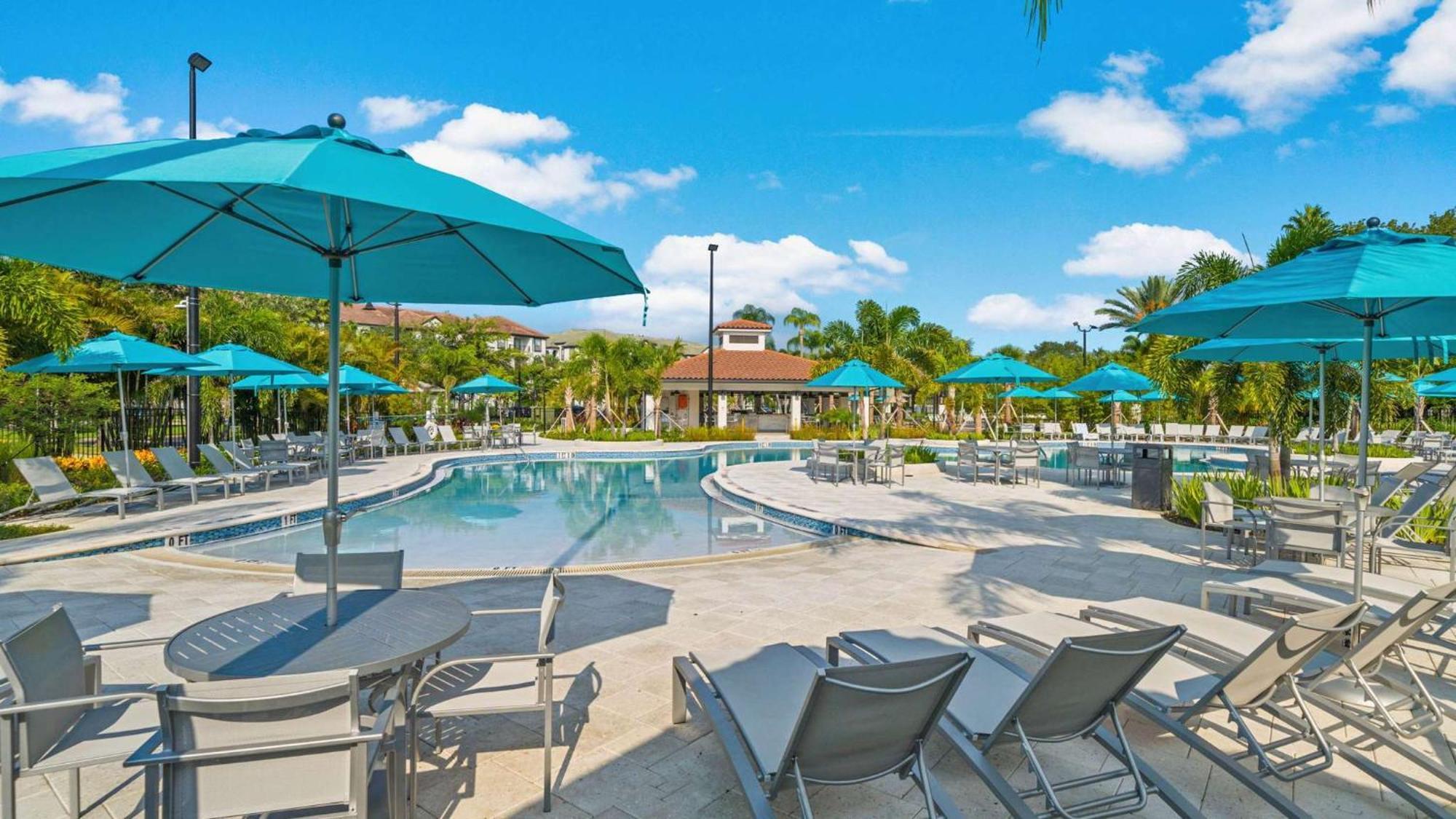 Stylish Vista Cay Magic Near Theme Parks, And Walk To The Convention Center Apartment
