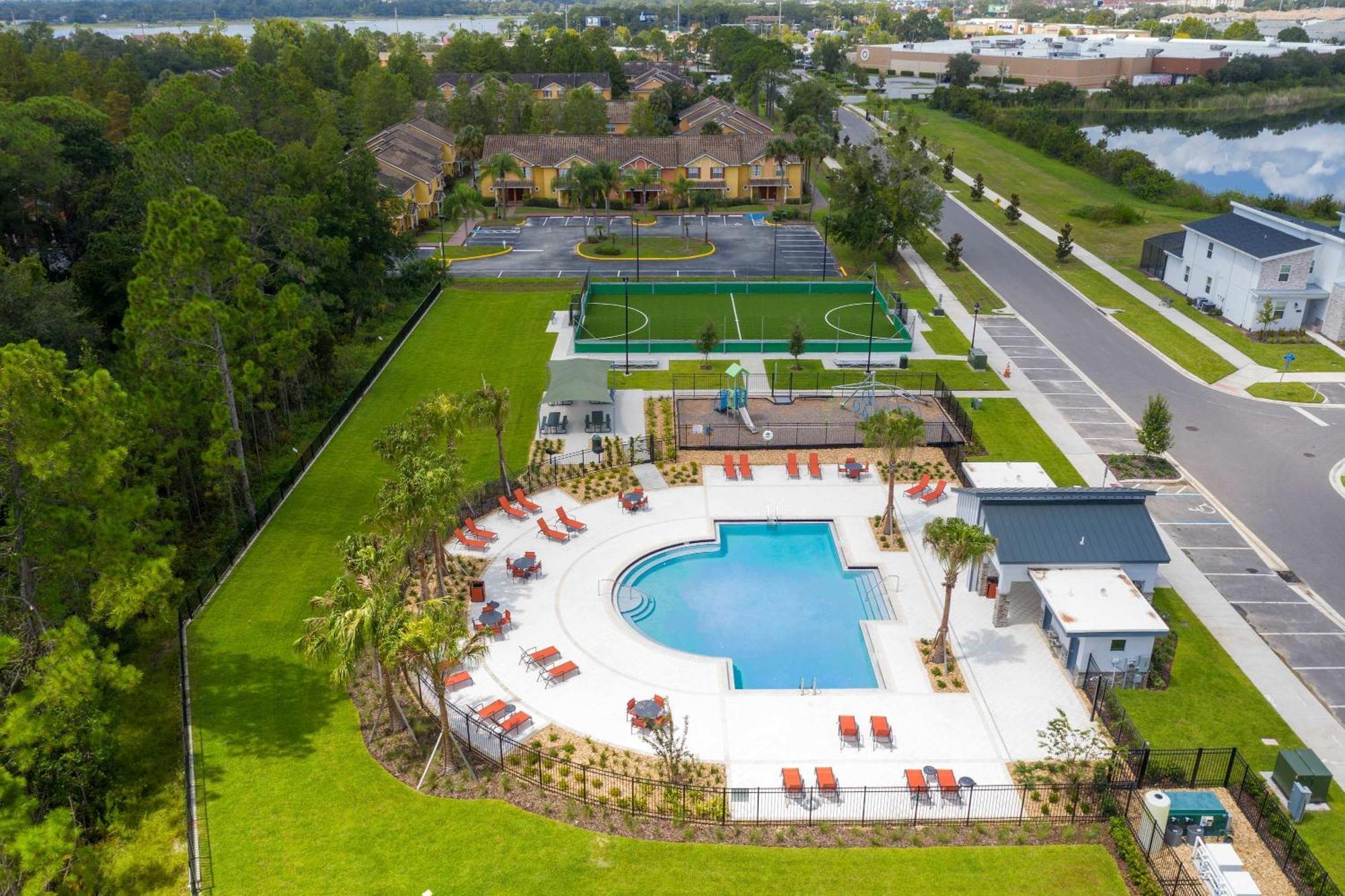Stunning Game & Pool Jacuzzi Storey 2799 *