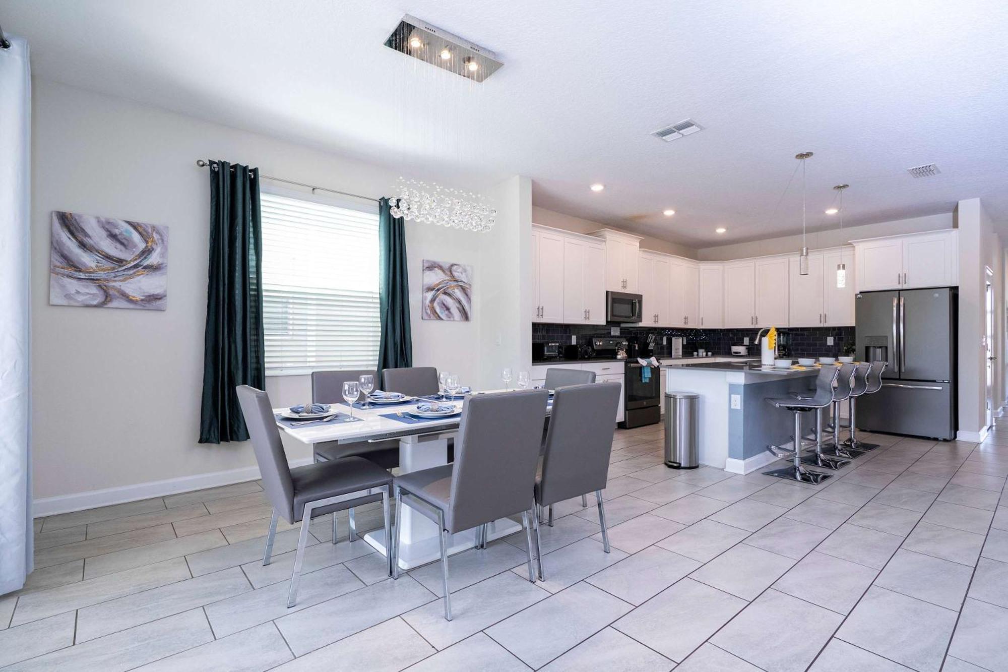 Stunning Game & Pool Jacuzzi Storey 2799 Holiday home