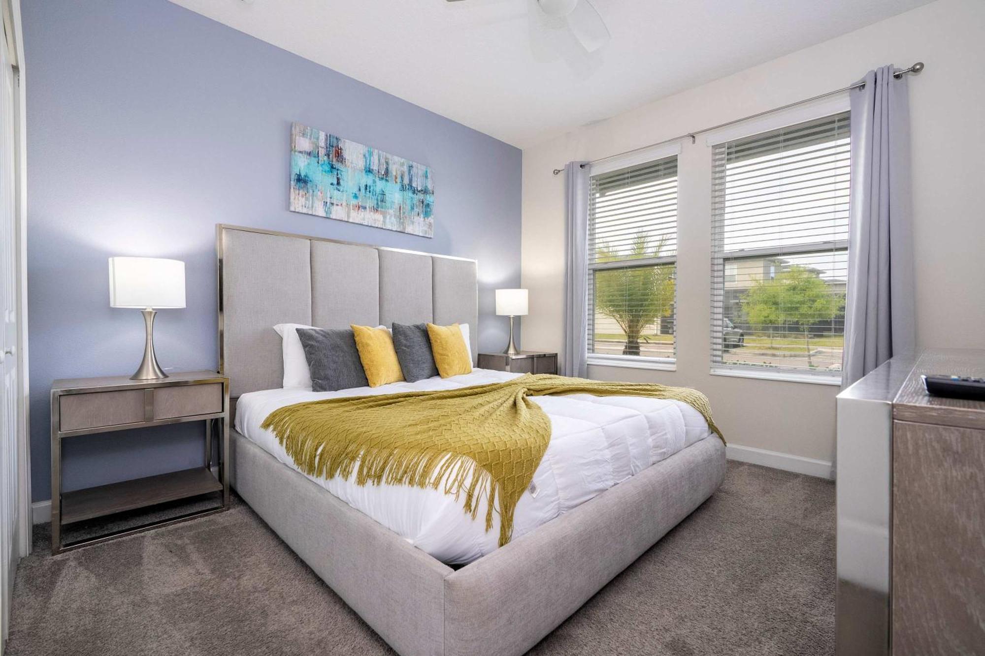 Stunning Game & Pool Jacuzzi Storey 2799