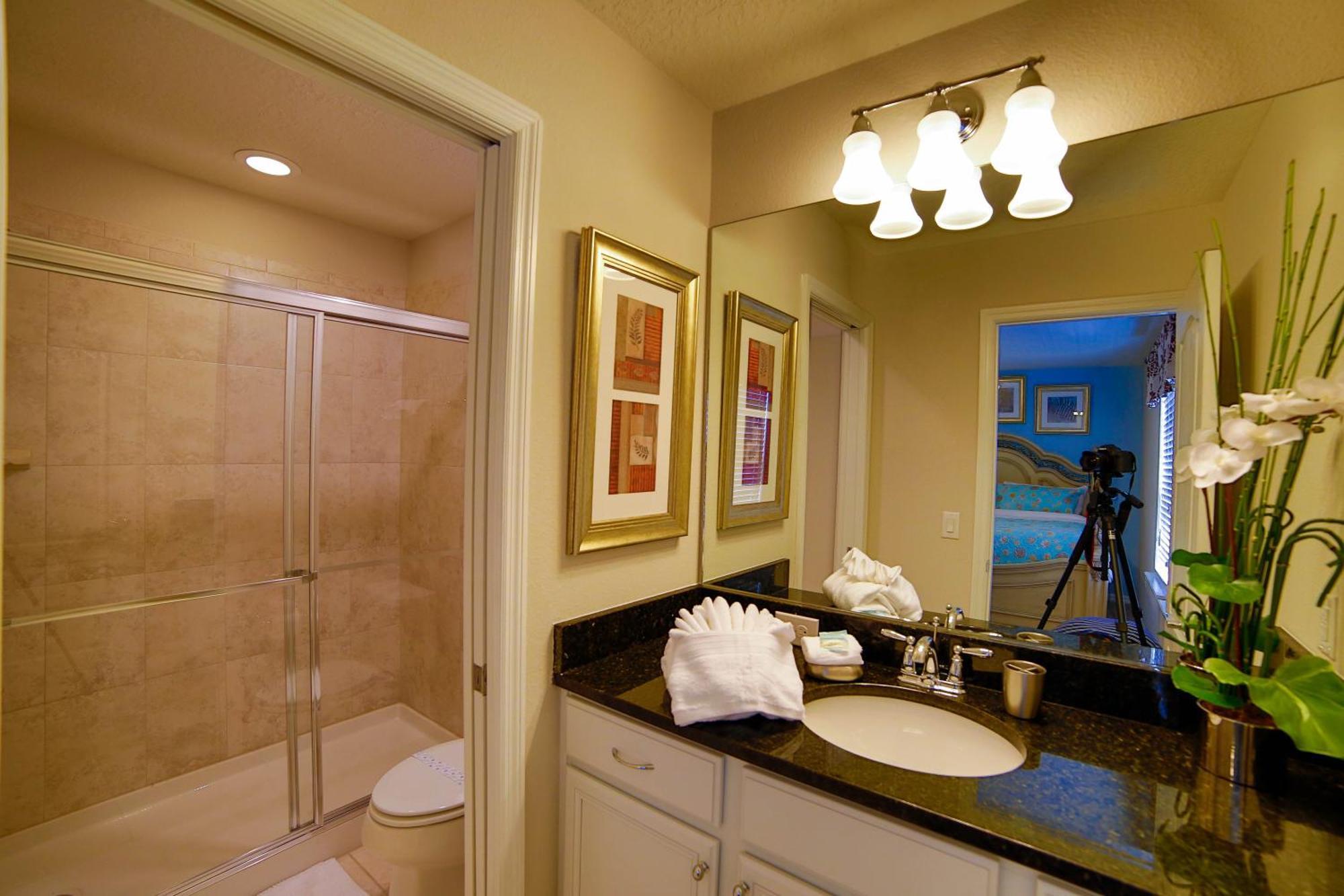 9bd/6ba For 22 Sleeps Villa