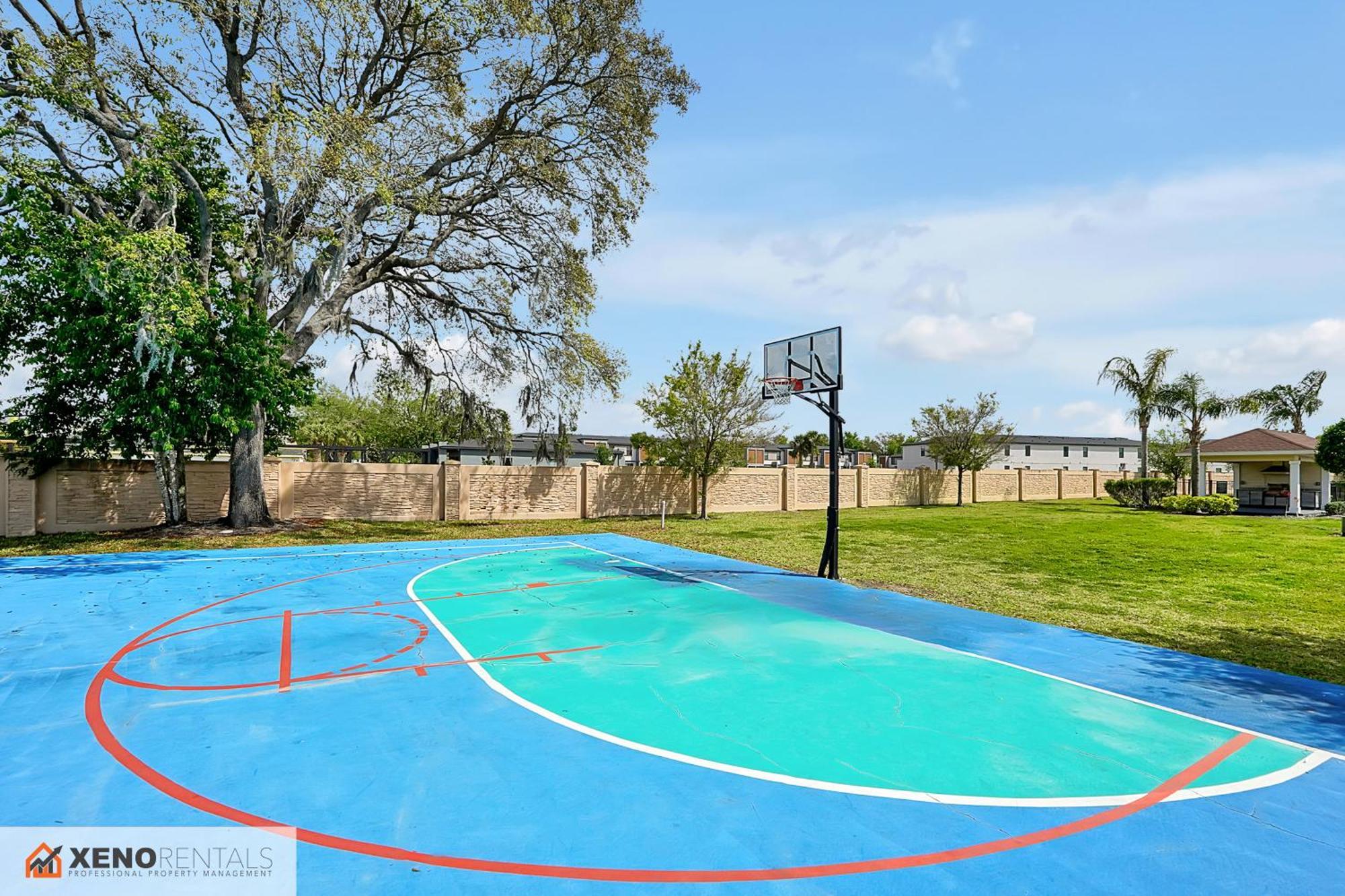 Holiday home Charming Oasis With King Bed Close To 4br