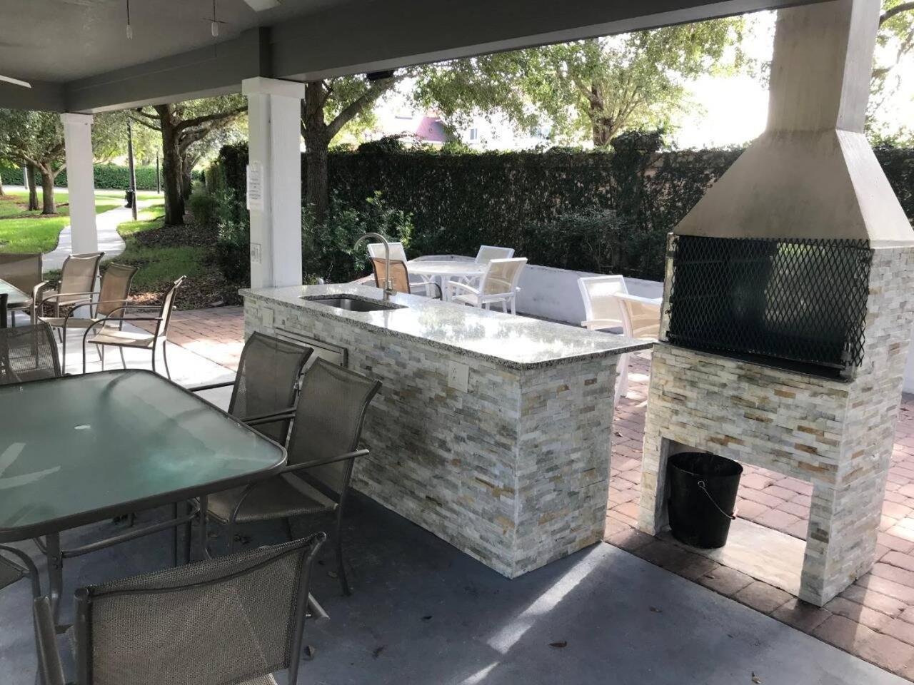 Amazing 3 Bedrooms At Lucaya- 7 Miles From *
