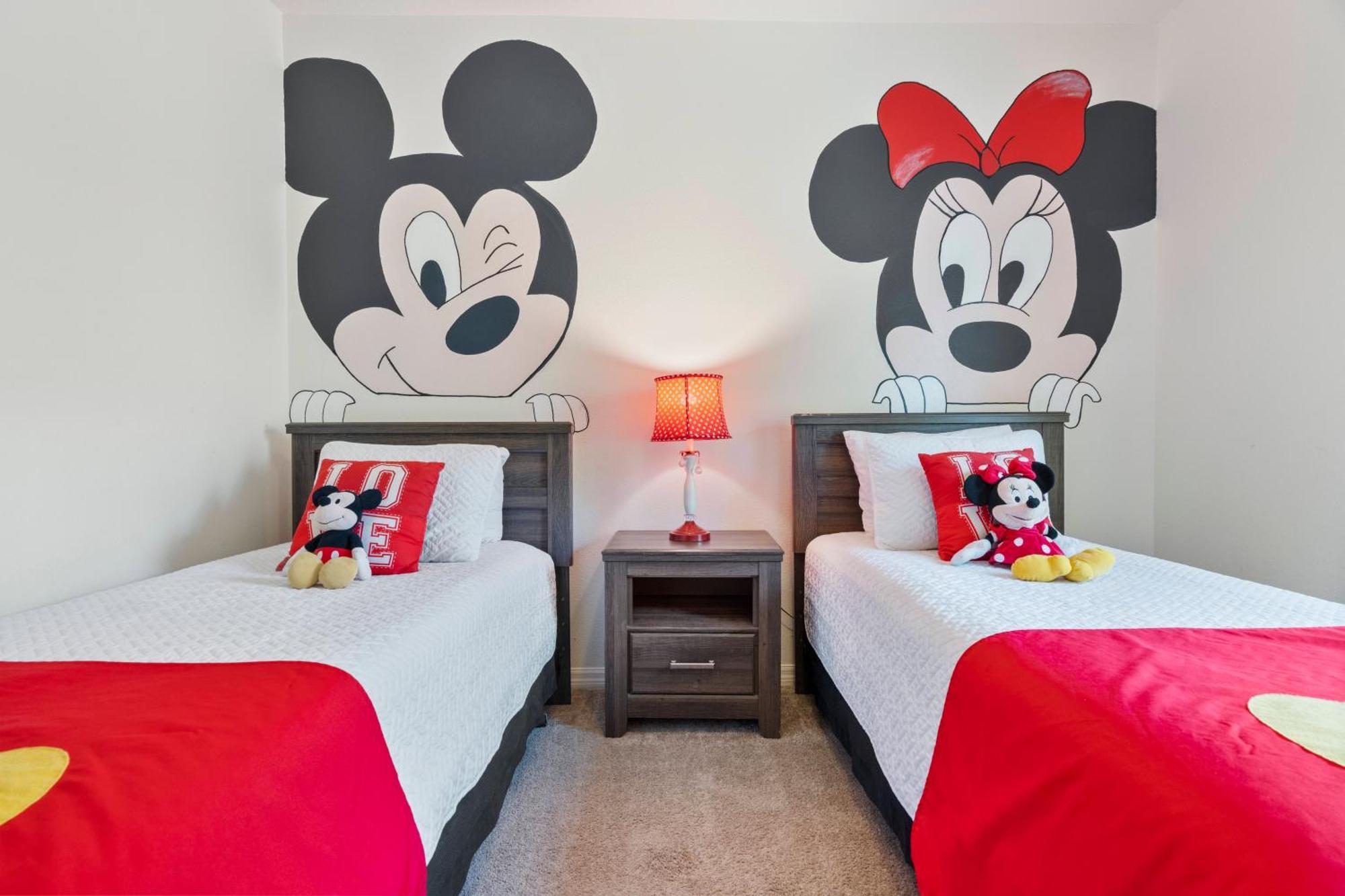 Amazing 3 Bedrooms At Lucaya- 7 Miles From *