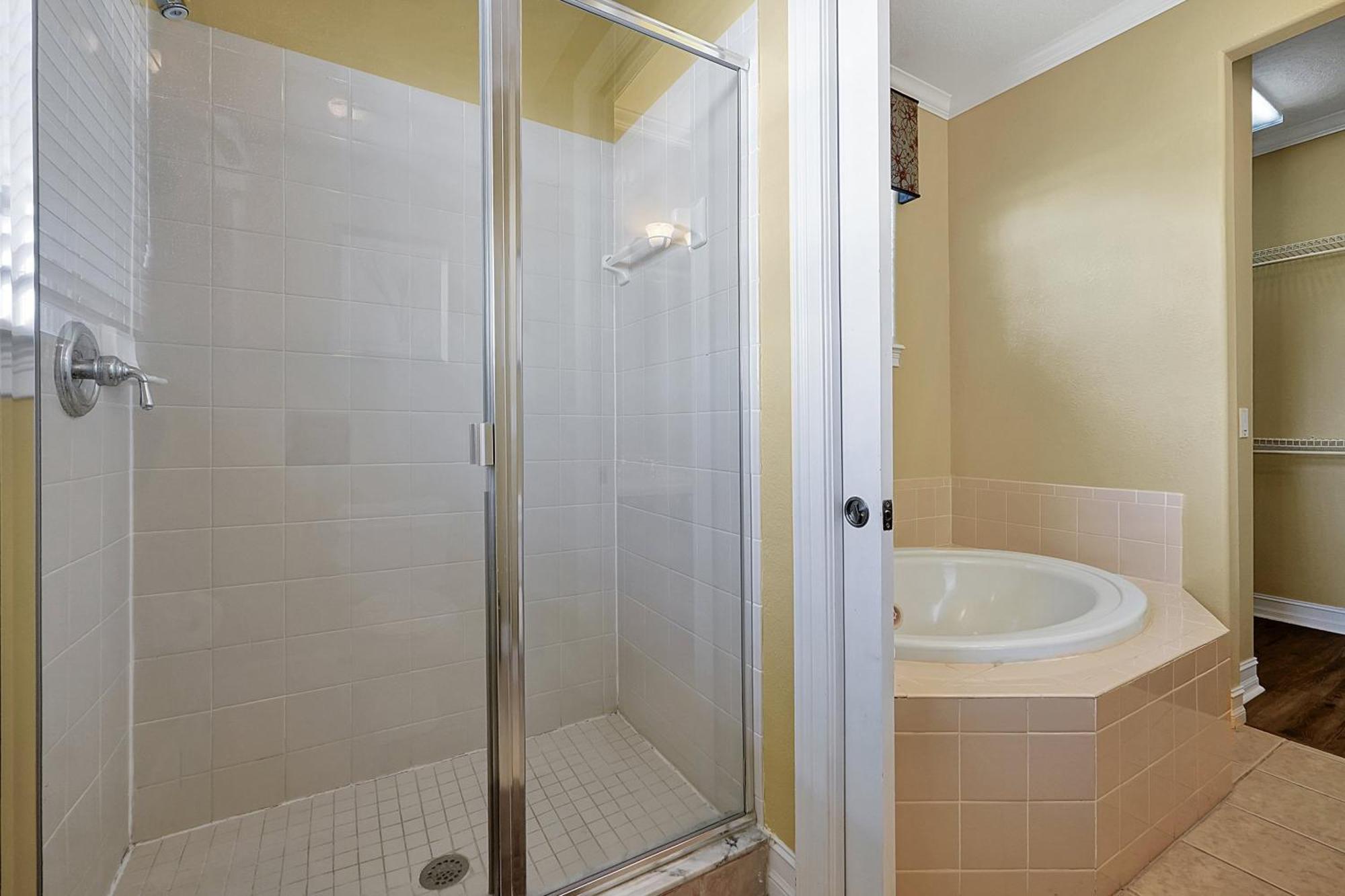 Elegant Escape At Reunion - Near W/ Pool Holiday home *