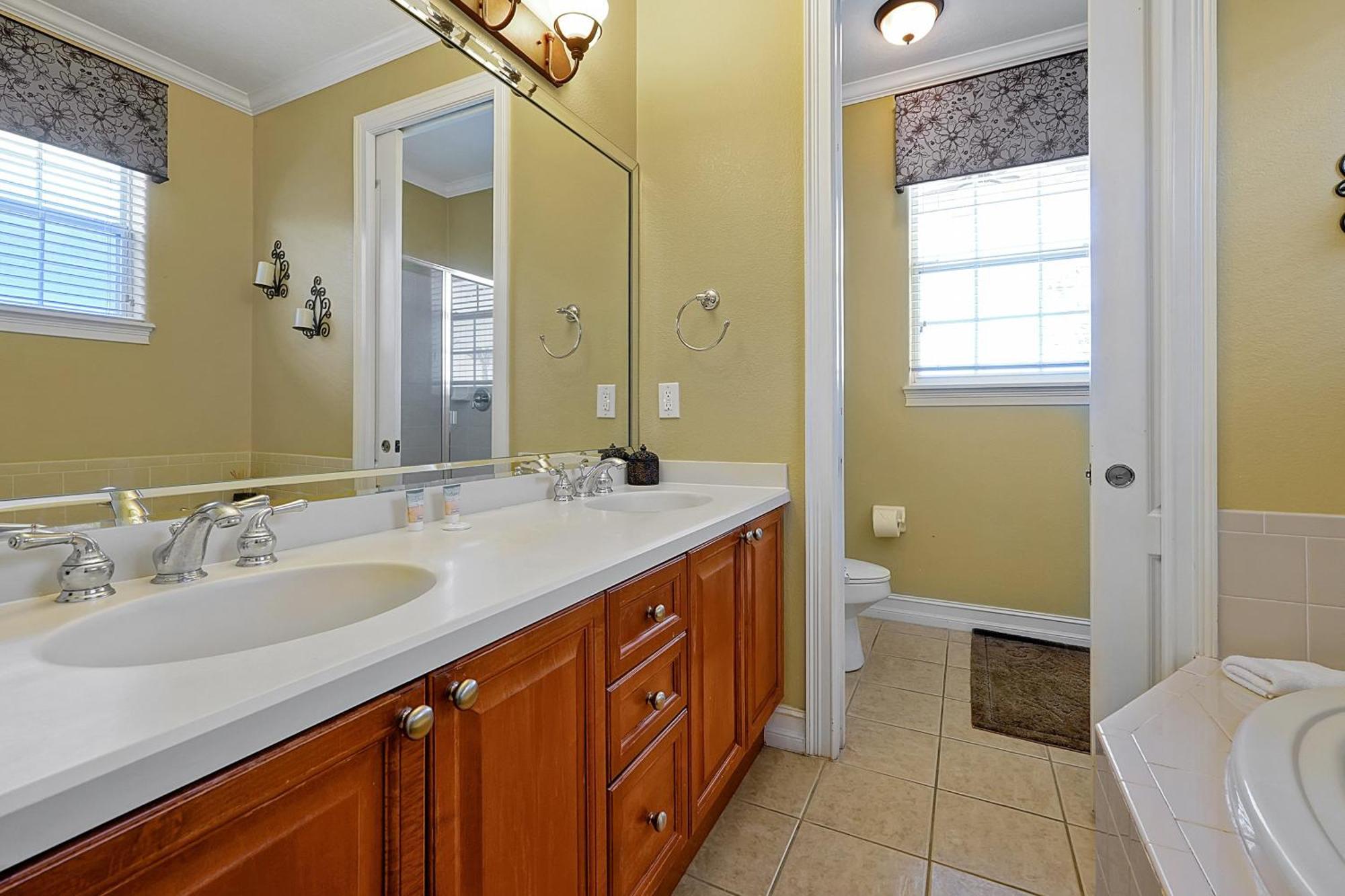 Elegant Escape At Reunion - Near W/ Pool Holiday home *