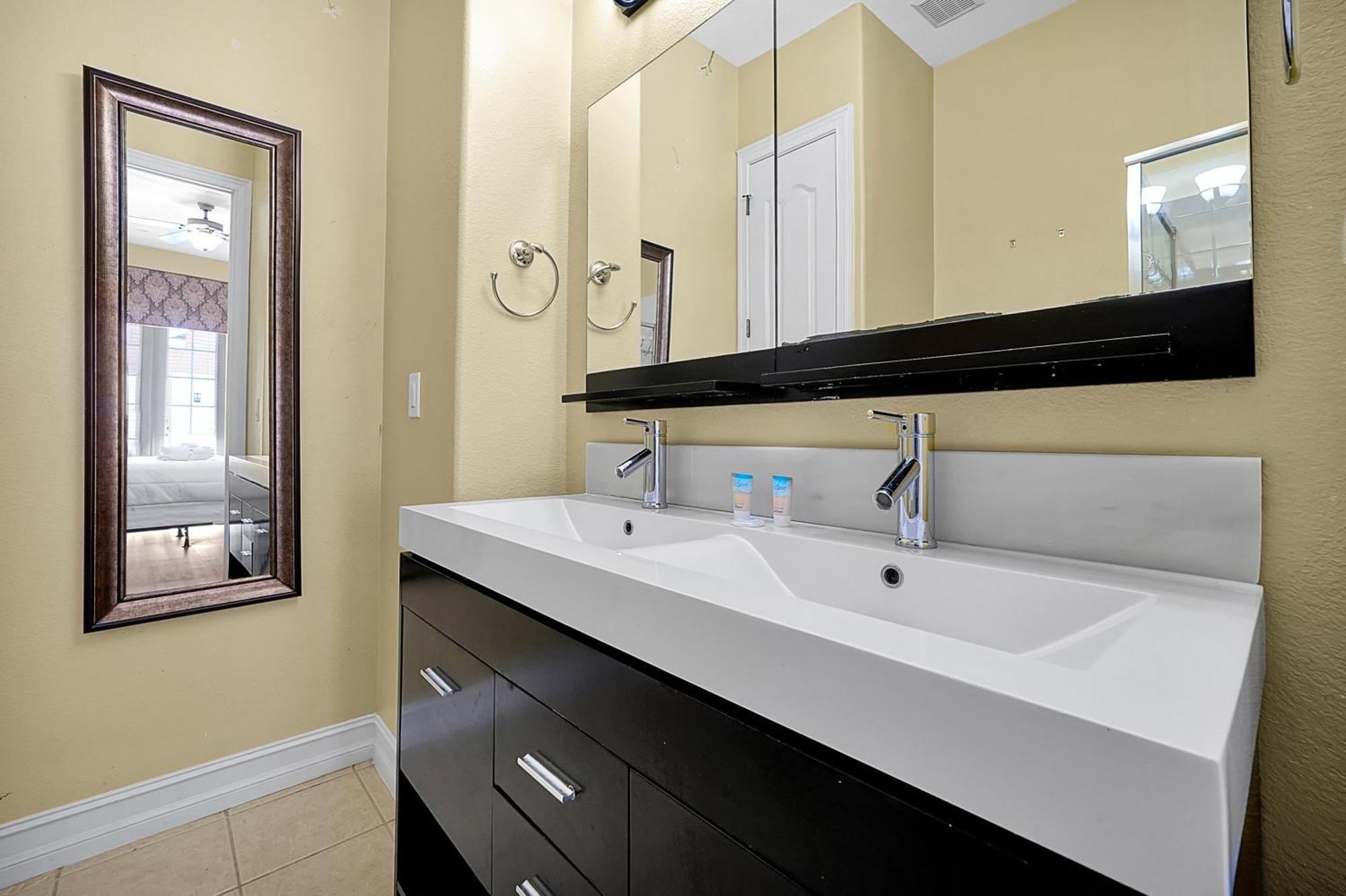 Holiday home Elegant Escape At Reunion - Near W/ Pool