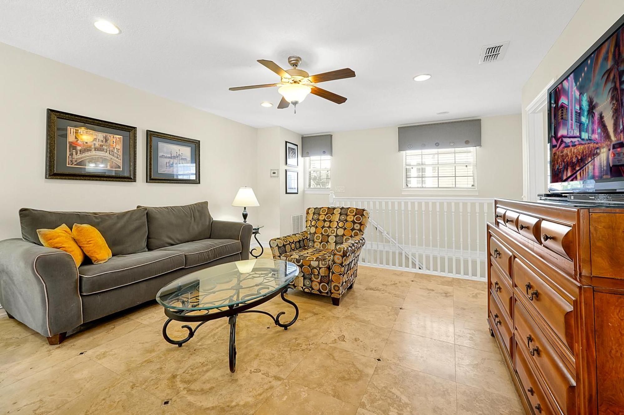 Elegant Escape At Reunion - Near W/ Pool Holiday home