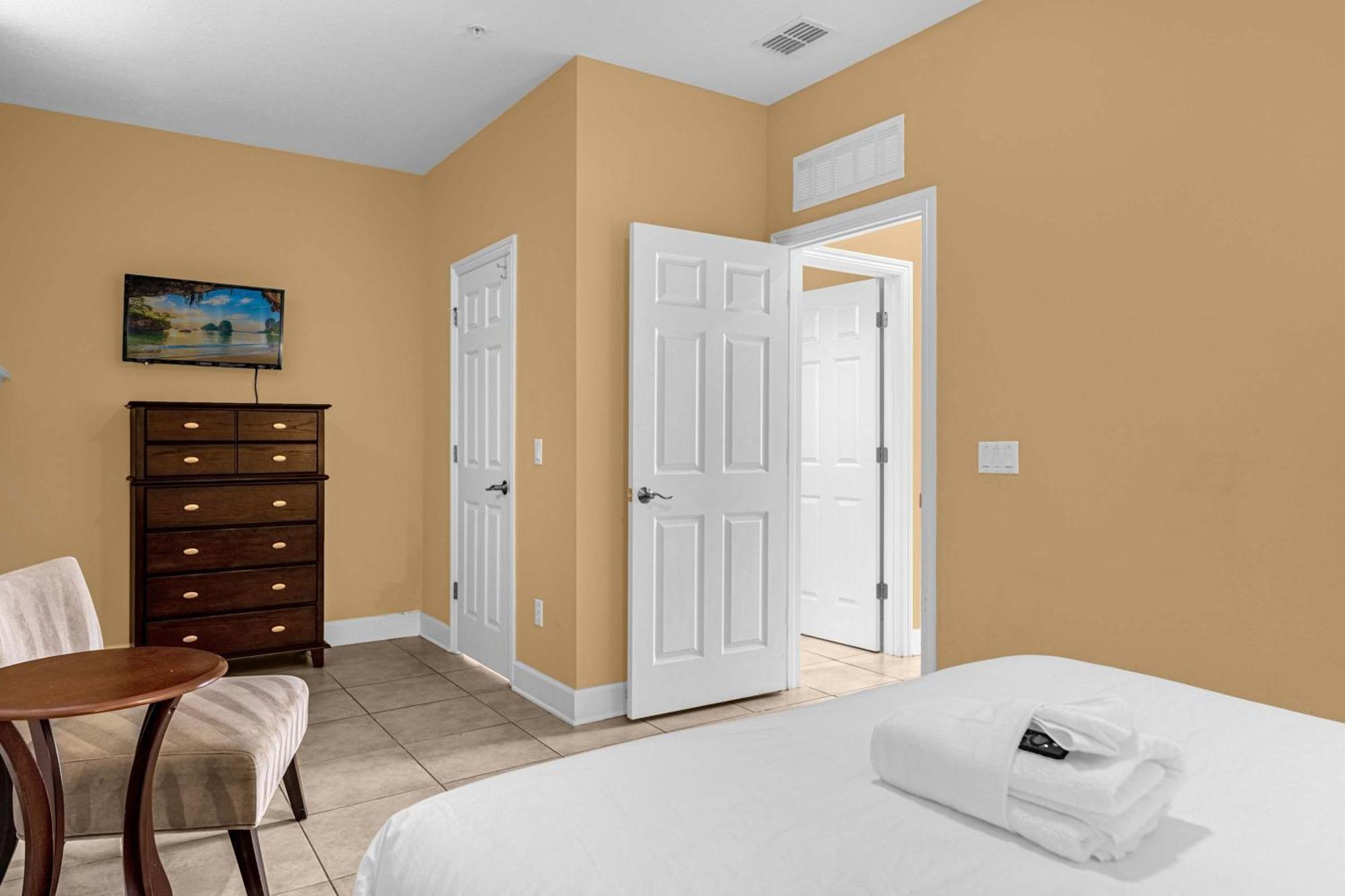 Magical Winter Memories Recent Renovated Townhome Holiday home Orlando