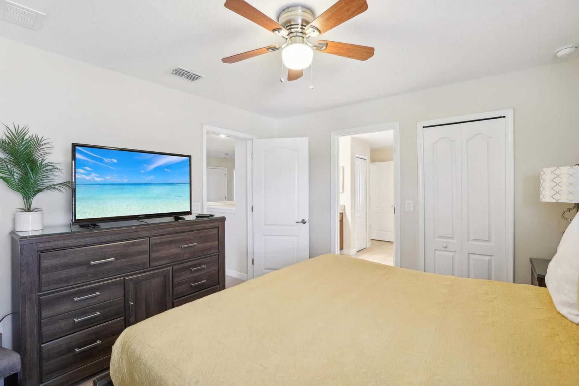 Modern 8br With Private Pool And Hot Tub Davenport