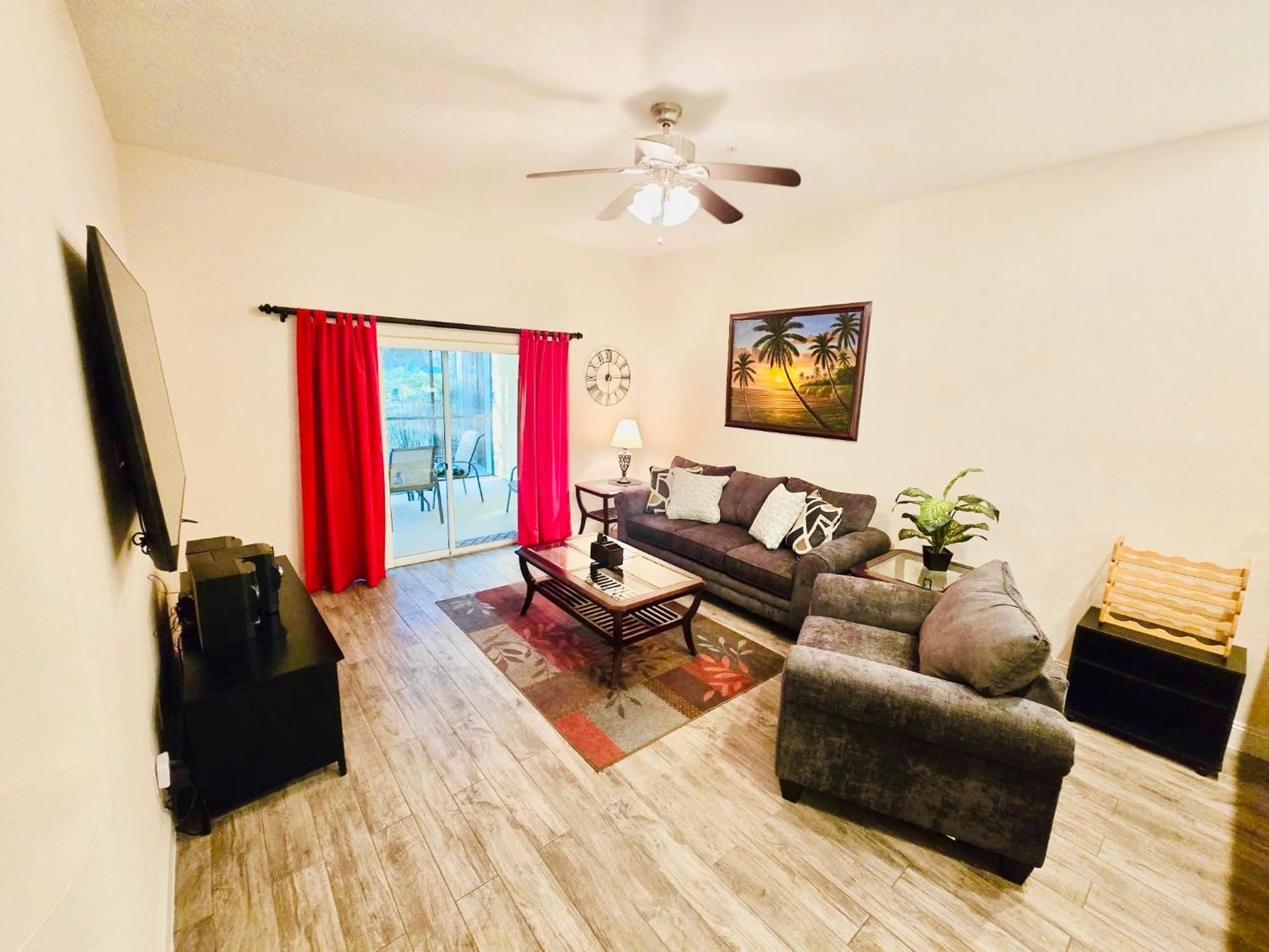 Apartment Cristina's Tropical Villa/ Just Minutes From Disney! *