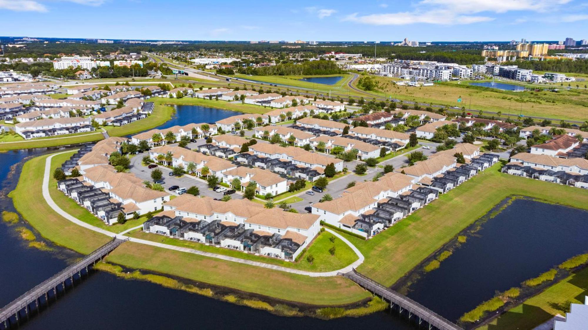 Amazing 5 Bedrooms 04ba At Storey Kissimmee