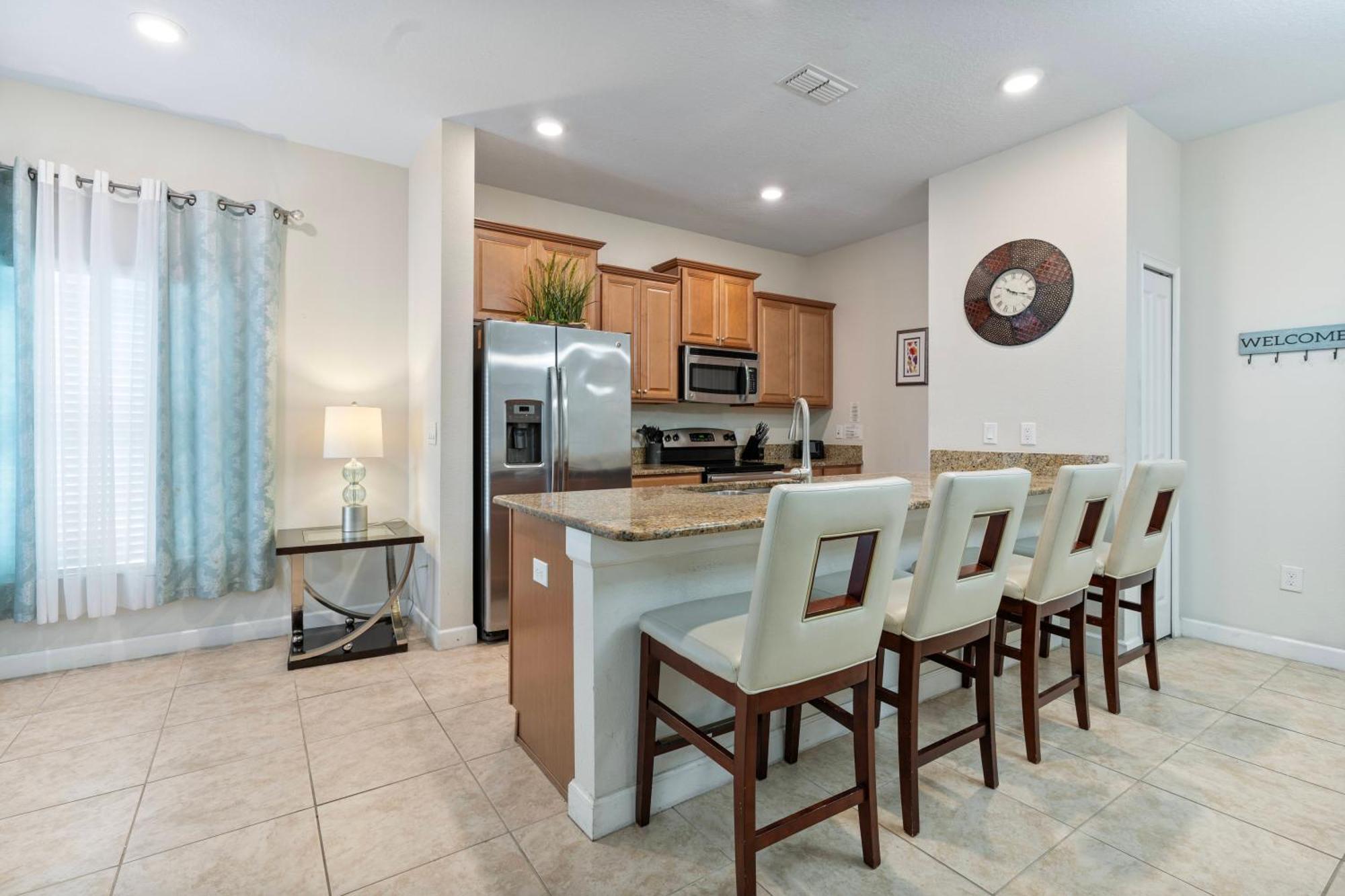 Amazing 5 Bedrooms 04ba At Storey *