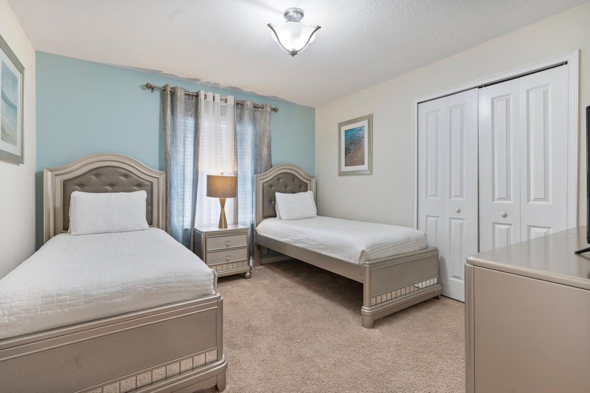 Amazing 5 Bedrooms 04ba At Storey *