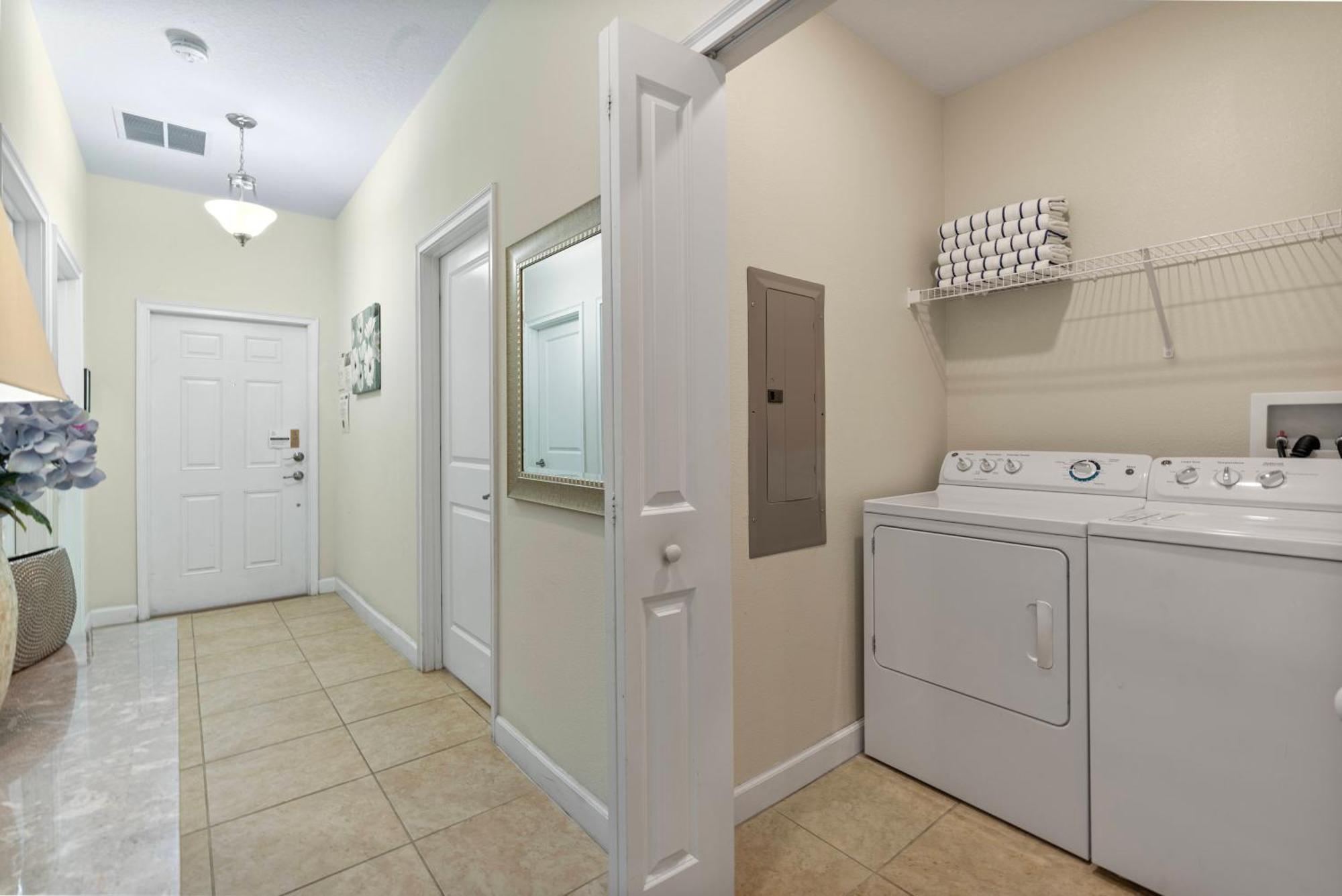 Amazing 5 Bedrooms 04ba At Storey Kissimmee