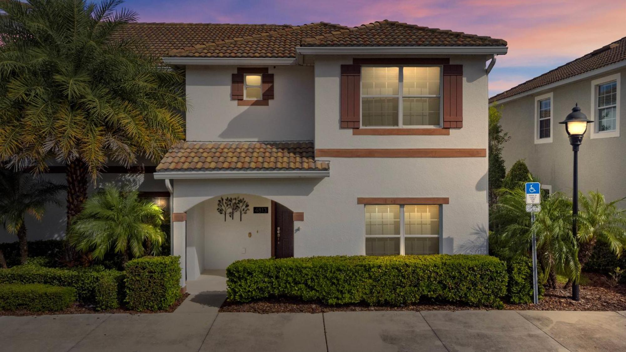 Amazing 5 Bedrooms 04ba At Storey Kissimmee