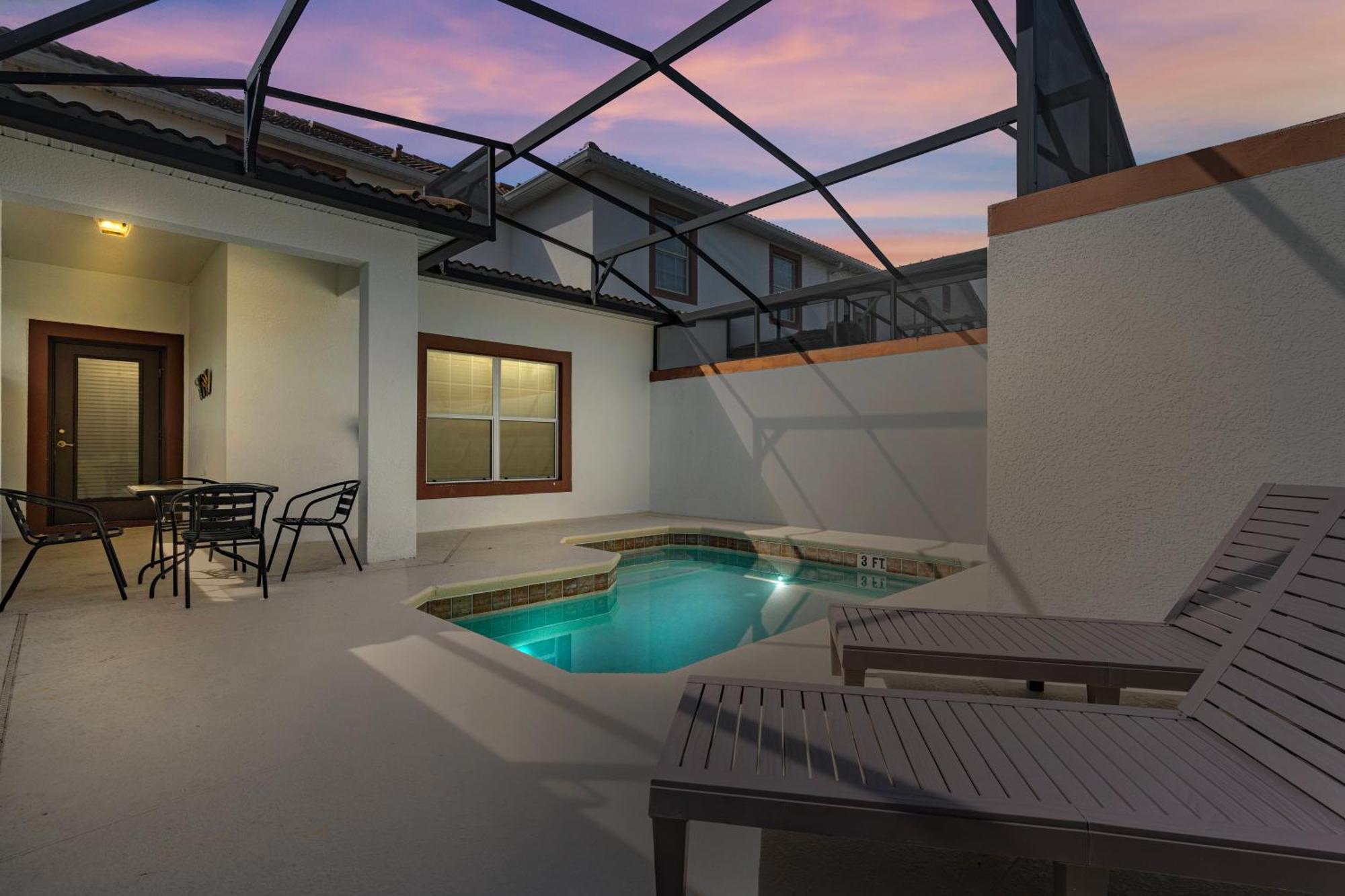 Amazing 5 Bedrooms 04ba At Storey * Kissimmee