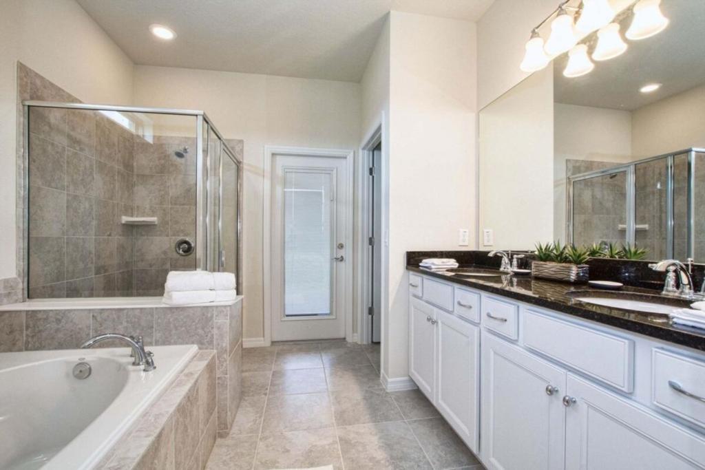 Luxury Windsor Resort Near Disney Oversize Pool Villa *
