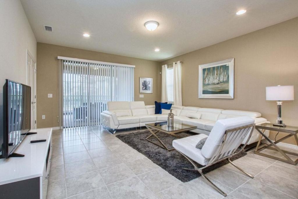 Luxury Windsor Resort Near Disney Oversize Pool Villa Kissimmee