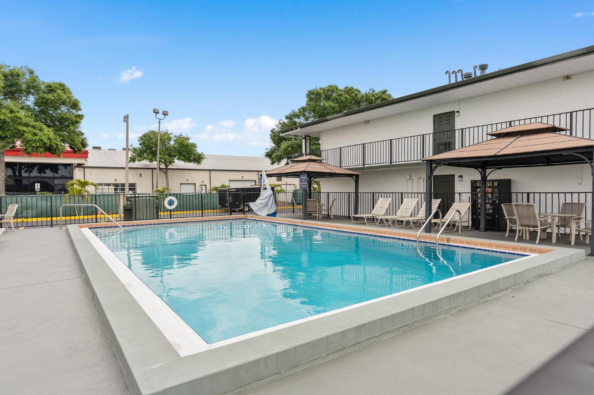 Hotel Baymont By Wyndham Downtown