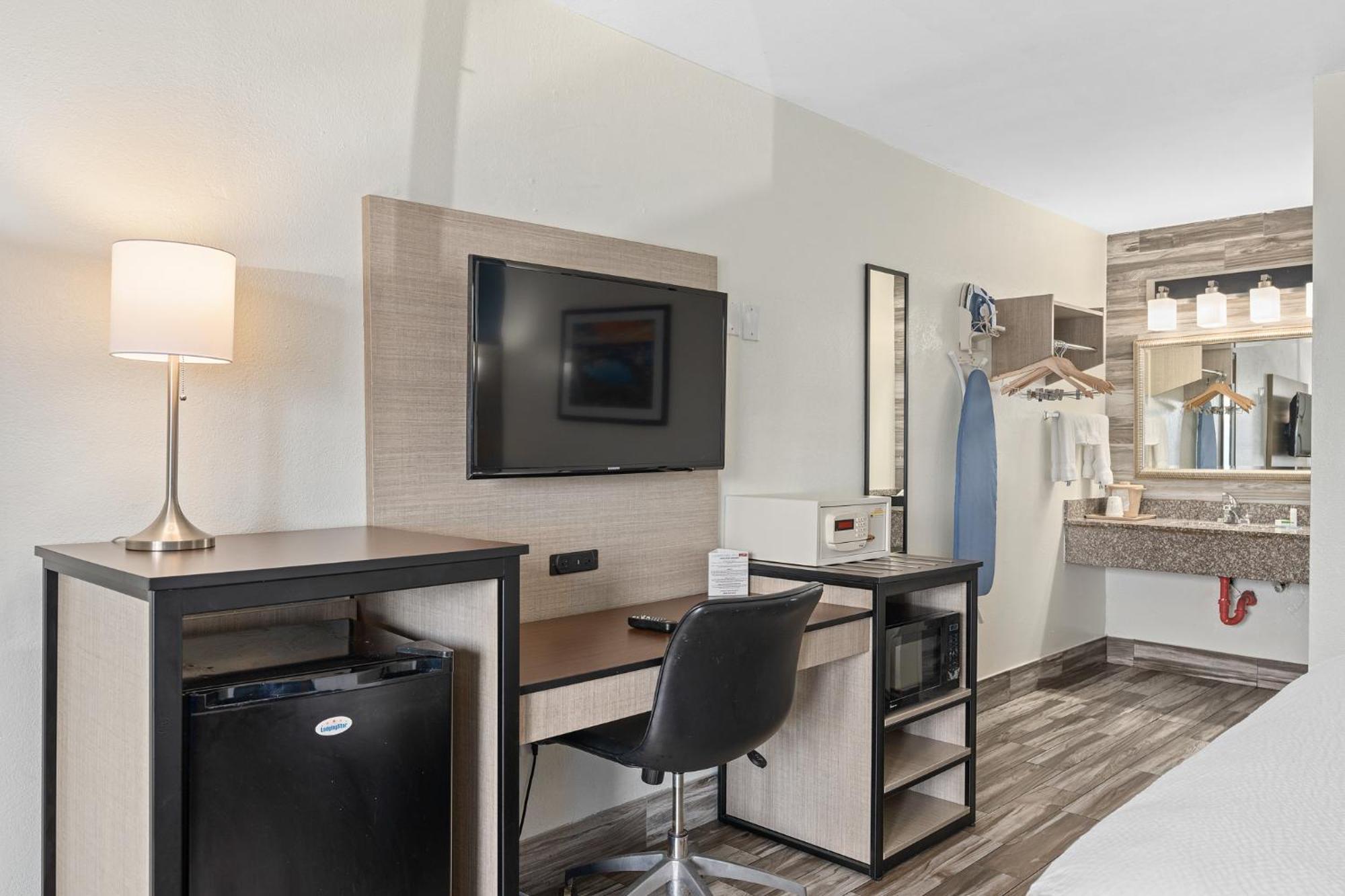 Baymont By Wyndham Downtown Orlando