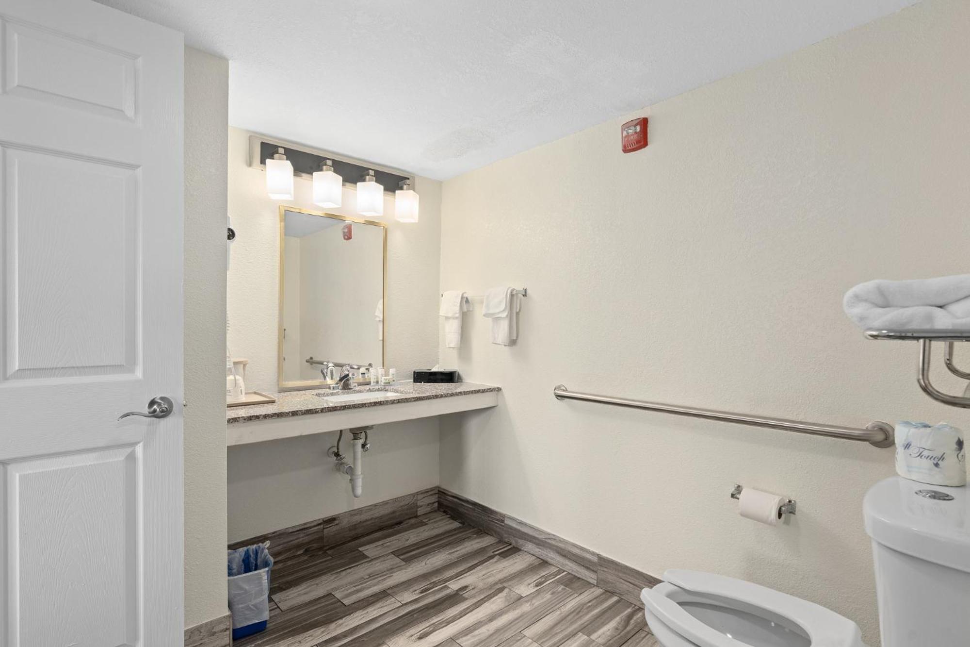 Baymont By Wyndham Downtown 2*