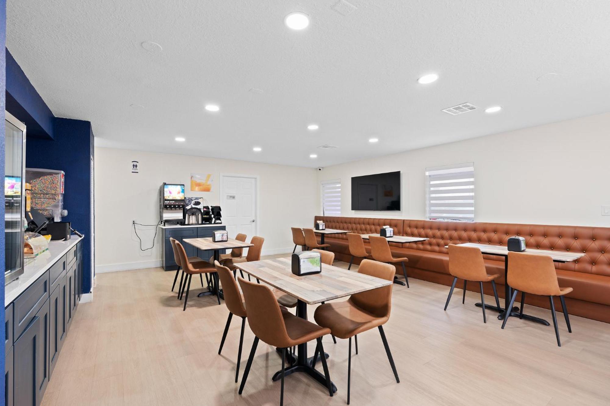 Baymont By Wyndham Downtown Hotel
