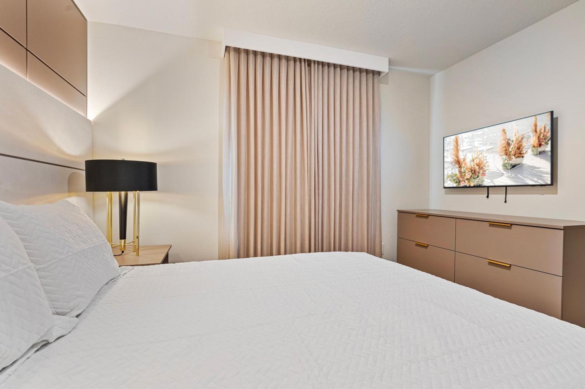 Brand New 10bdrms At Windsor Cay Orlando