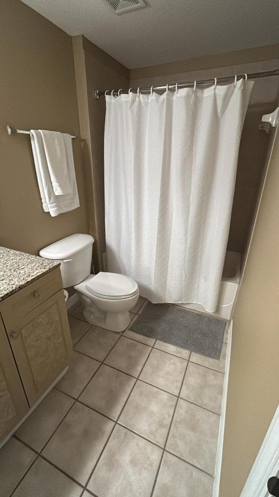 Furnished -than 10 Min From Major Parks! Apartment Orlando