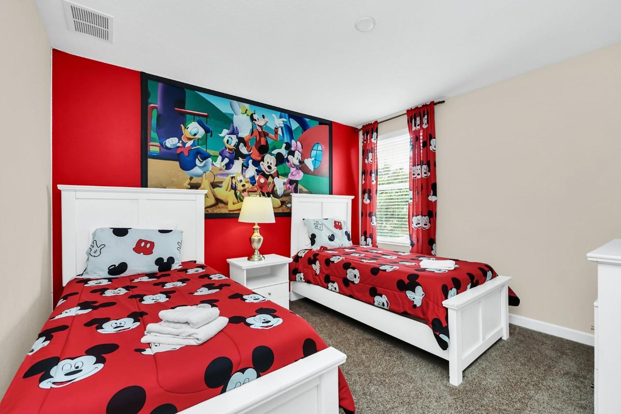 At Champions Gate In Orlando Near Theme Parks With Private Pool, & Movie Theater * Davenport
