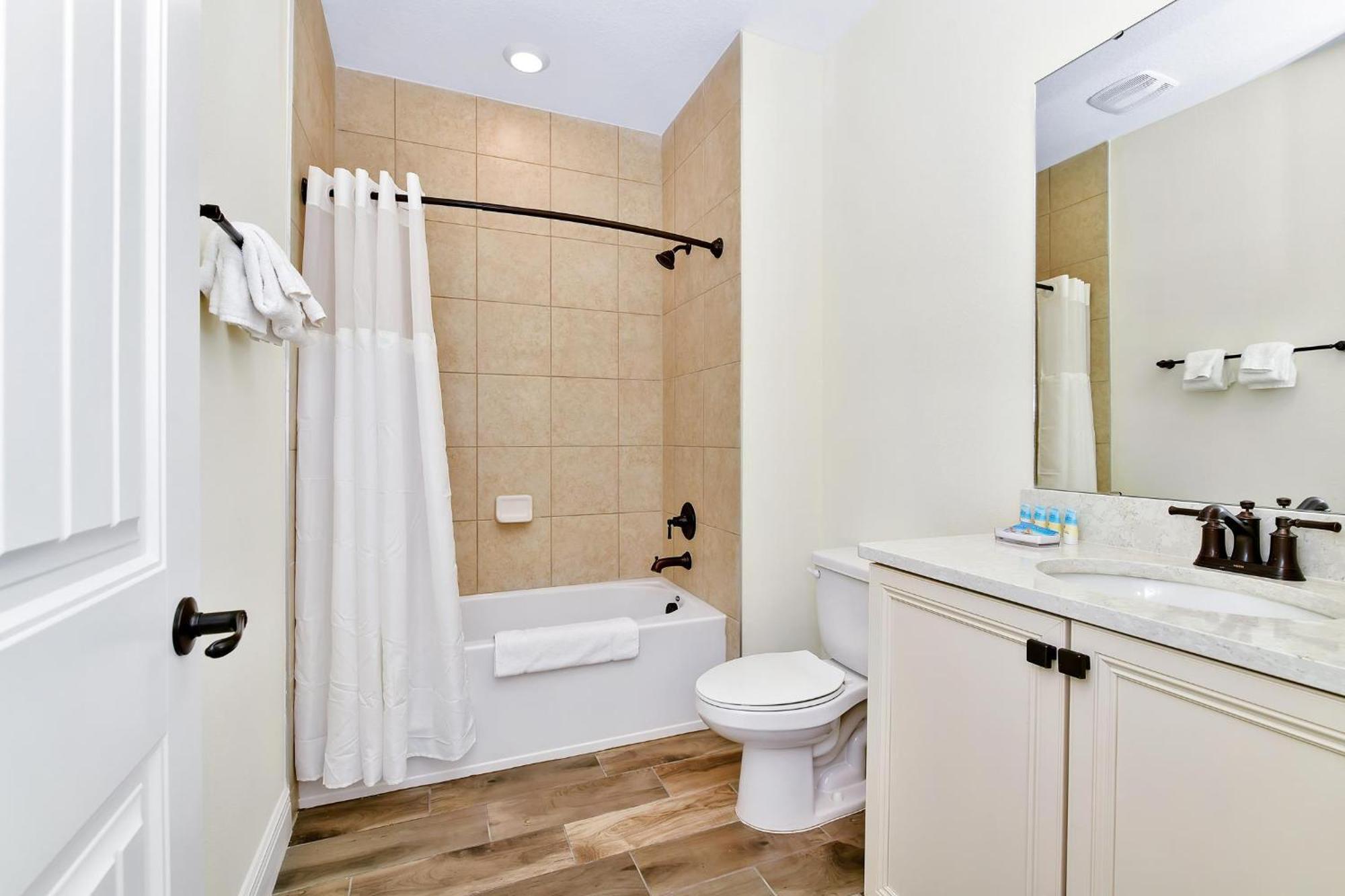 Sun Filled Near With Margaritaville Island H20 Access - 8119cp Orlando
