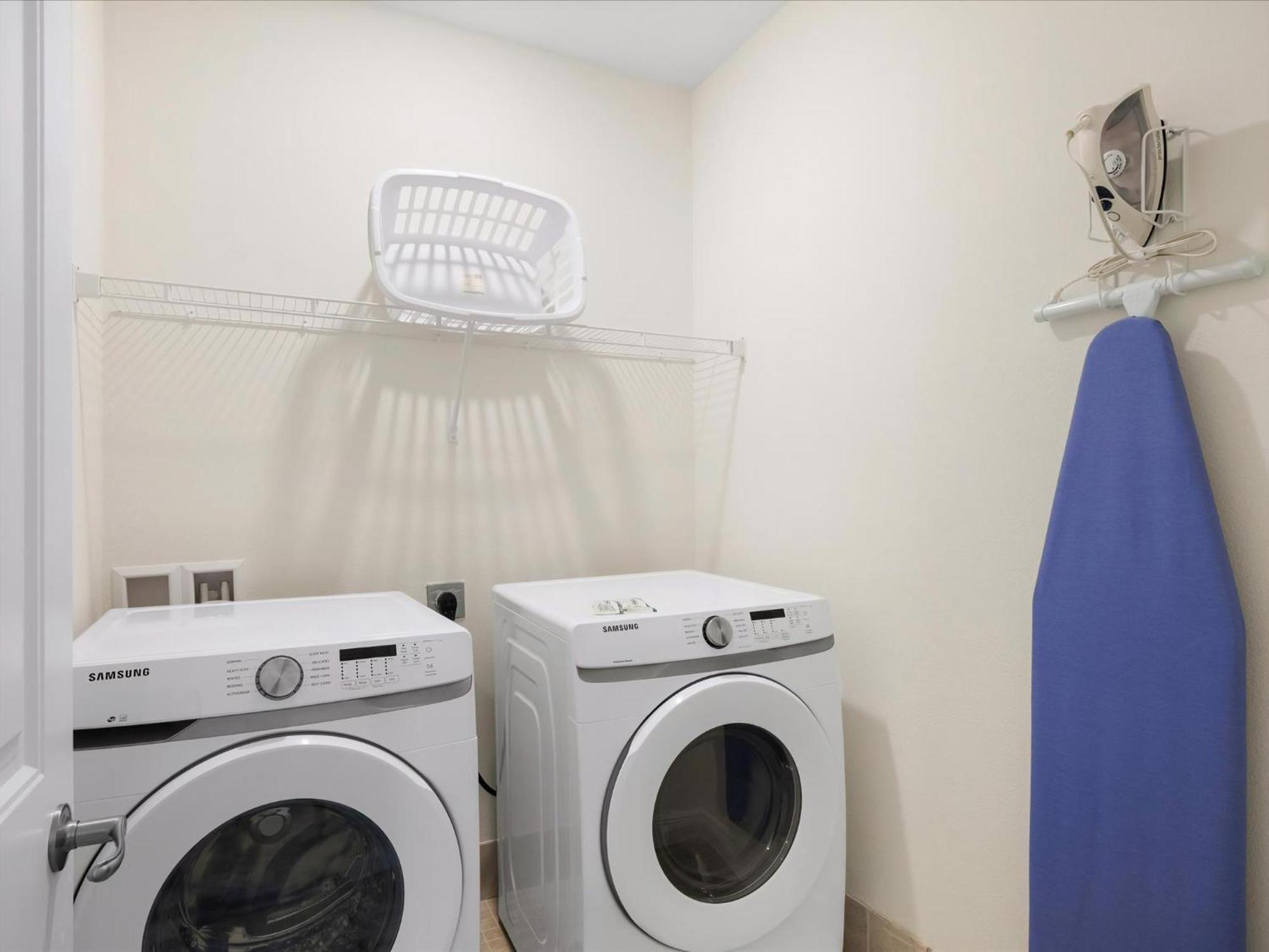 Bright Near With Margaritaville Island H20 Access - 8159cp Villa *