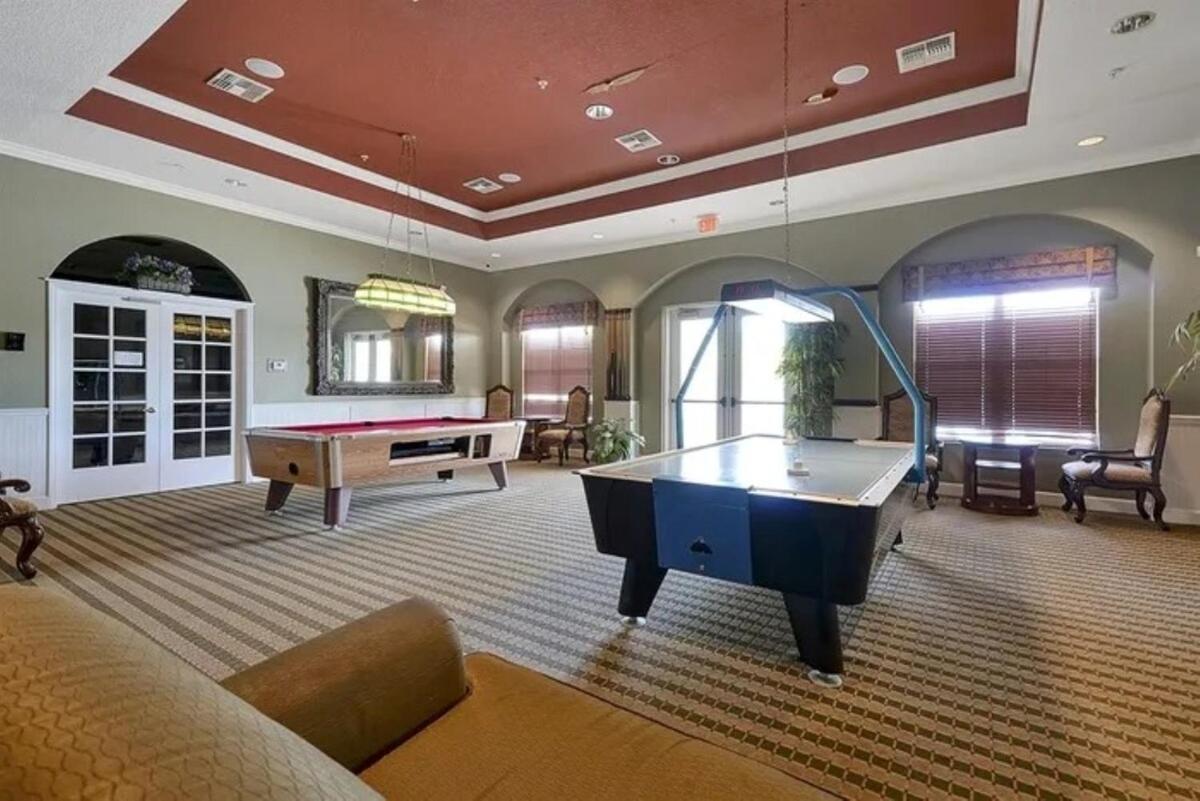 2632 Pristine 5bedroom At *